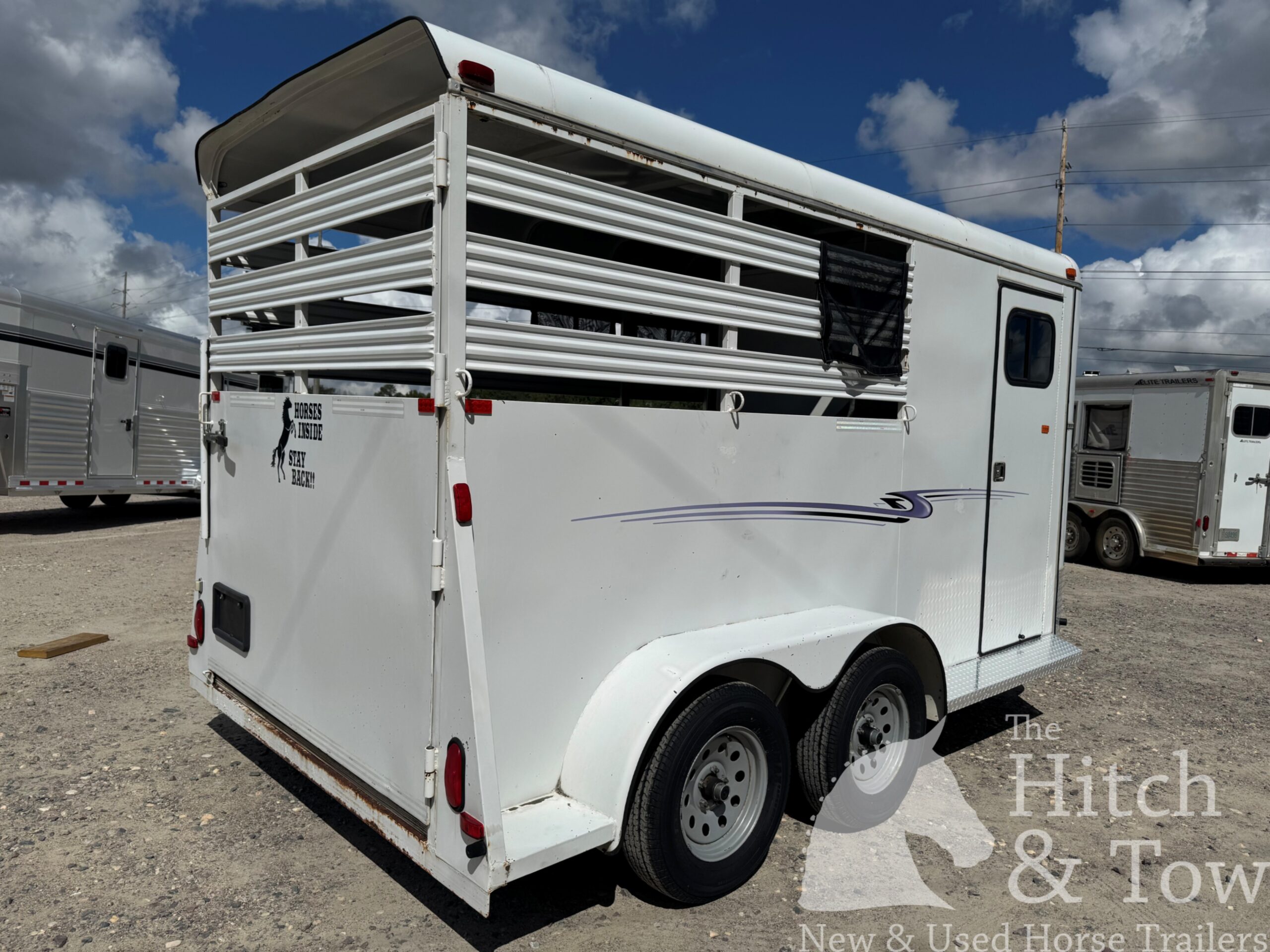2015 BEE 2 HORSE STRAIGHT LOAD BUMPER PULL STOCK COMBO TRAILER $7,500