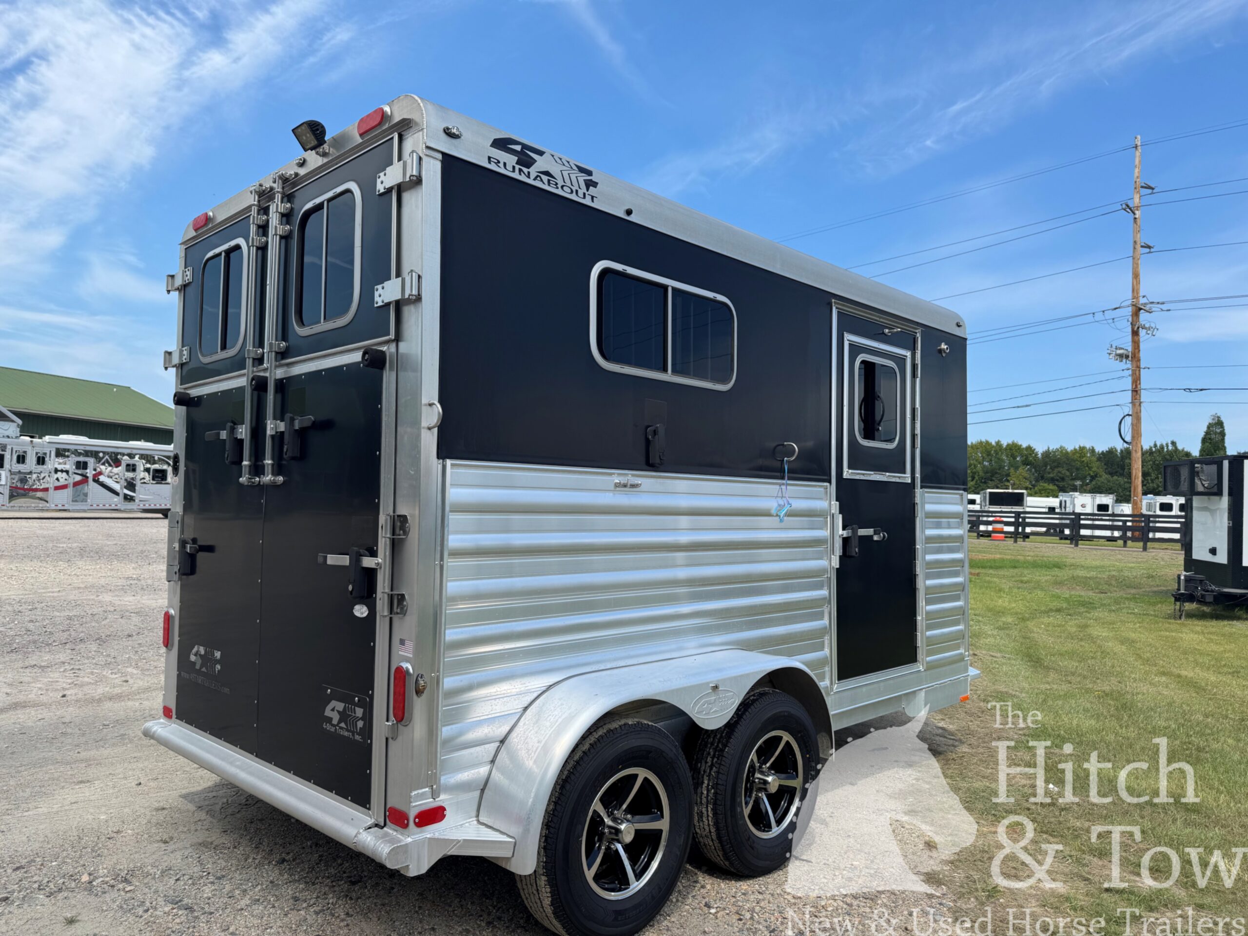 2021 4 STAR 2 HORSE STRAIGHT LOAD BUMPER PULL! $29,500