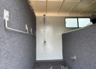2007 HAWK 2 HORSE GOOSENECK TRAILER W/ SIDE RAMP AND DRESSING ROOM! $14,900