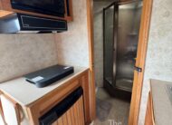 2008 LAKOTA 2 HORSE BUMPER PULL WITH 7′ LIVING QUARTERS $29,900