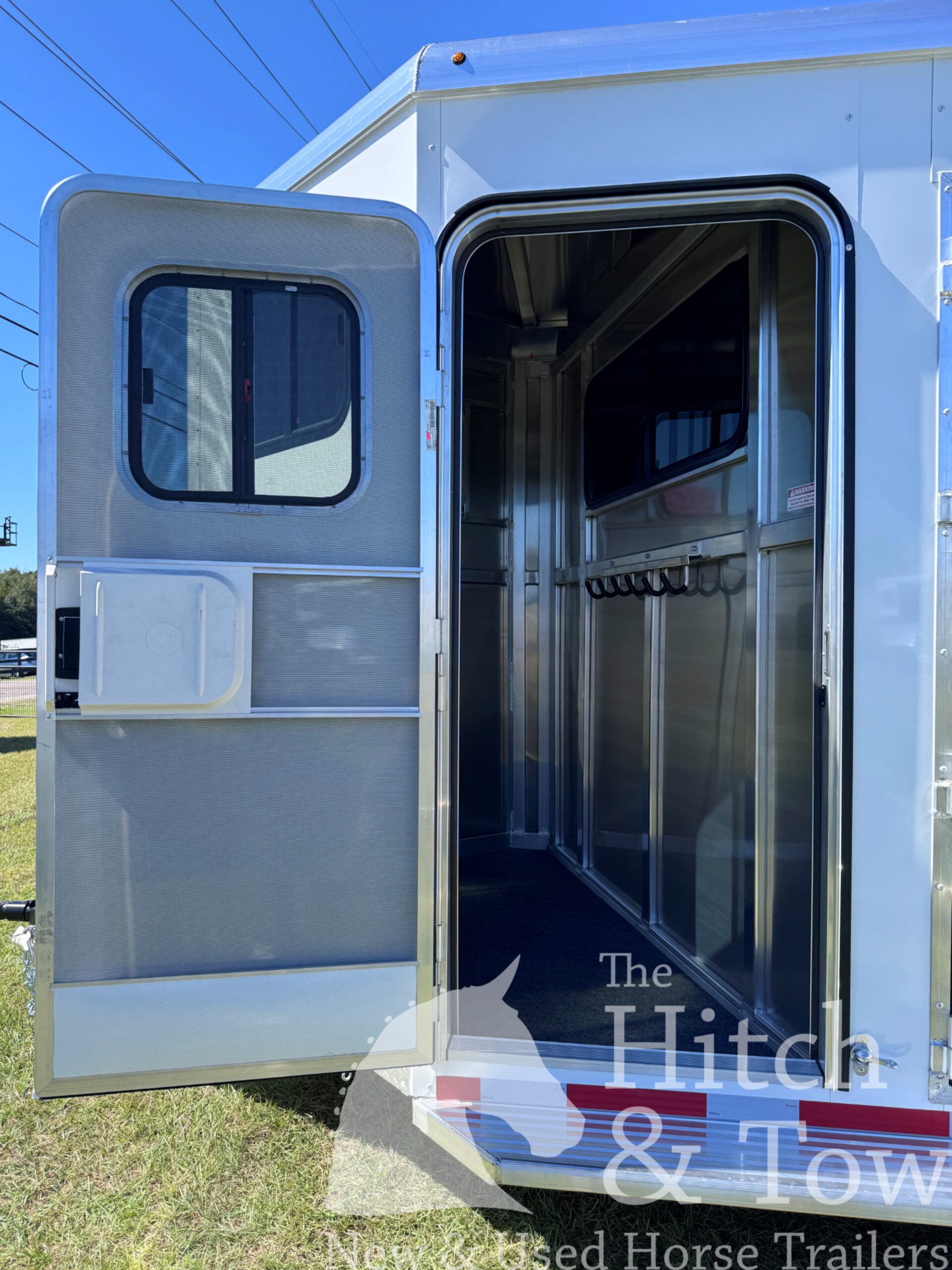2027 ADAM JULITE 2 HORSE BUMPER PULL W/ SIDE RAMP $24,900