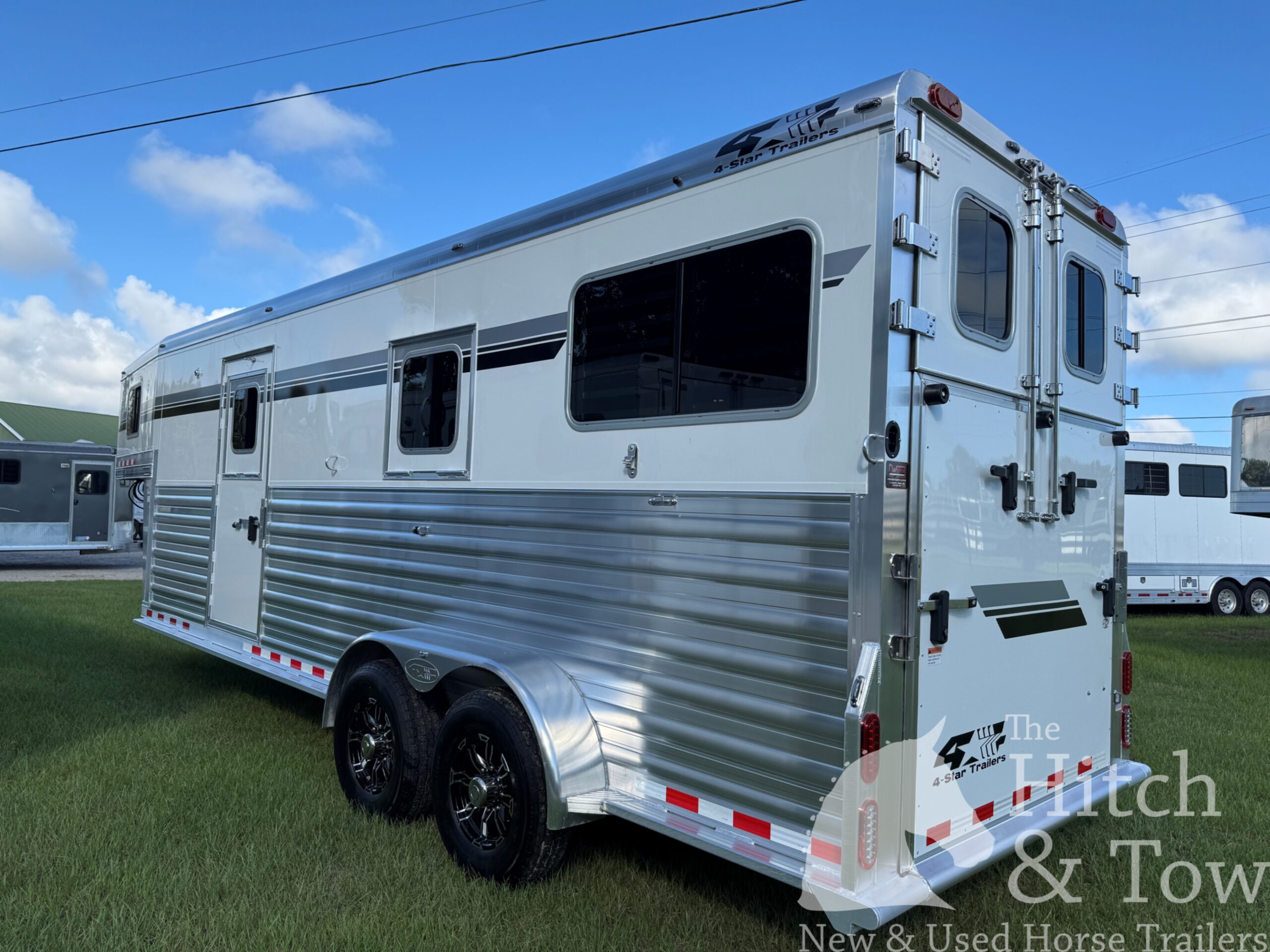2027 4 STAR 2+1 W/ ROLLING DIVIDER, WERM, 5′ DRESSING ROOM & MORE!! $68,900