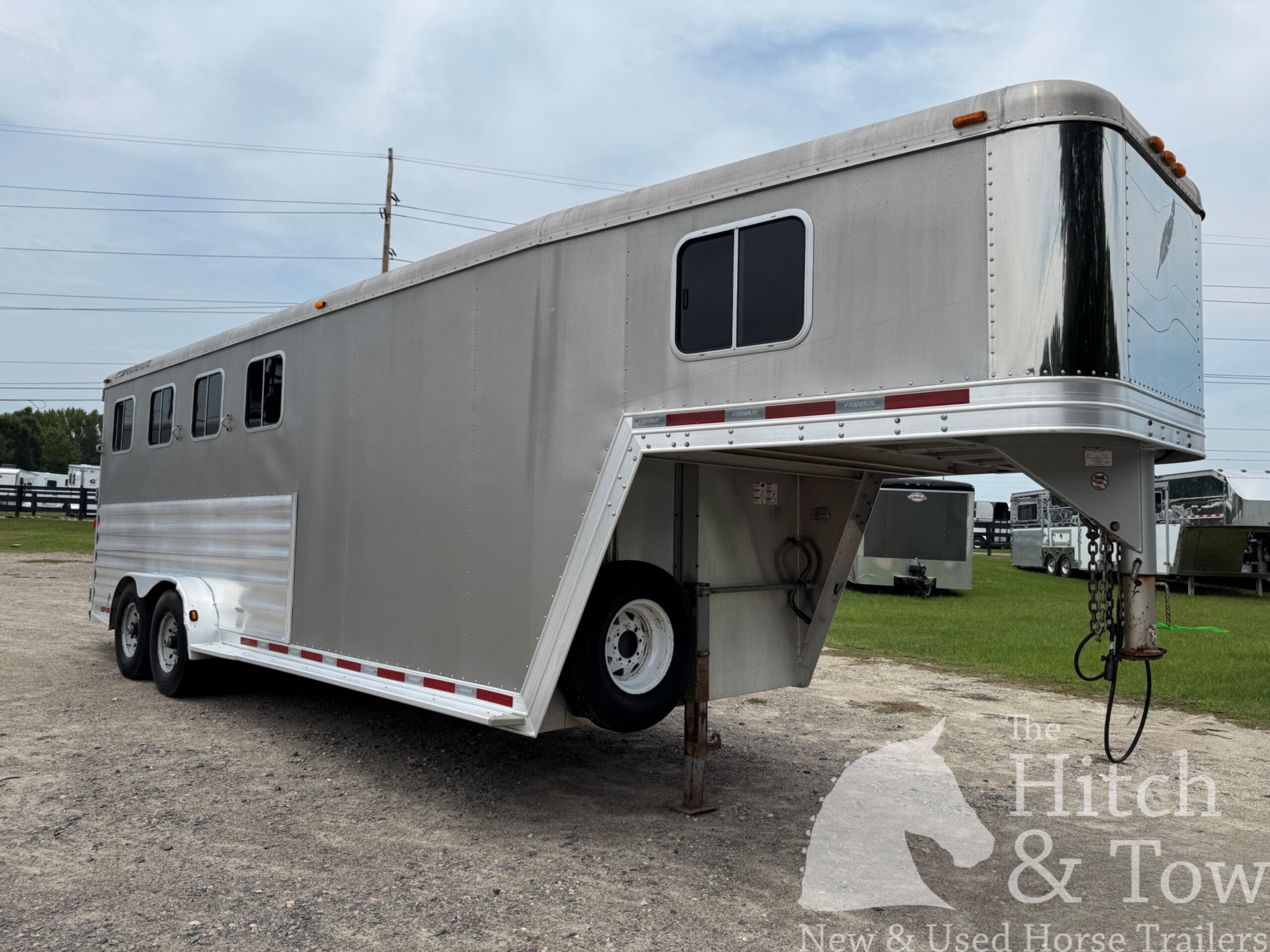 2007 FEATHERLITE 4 HORSE SLANT GOOSENECK HORSE TRAILER $17,500.