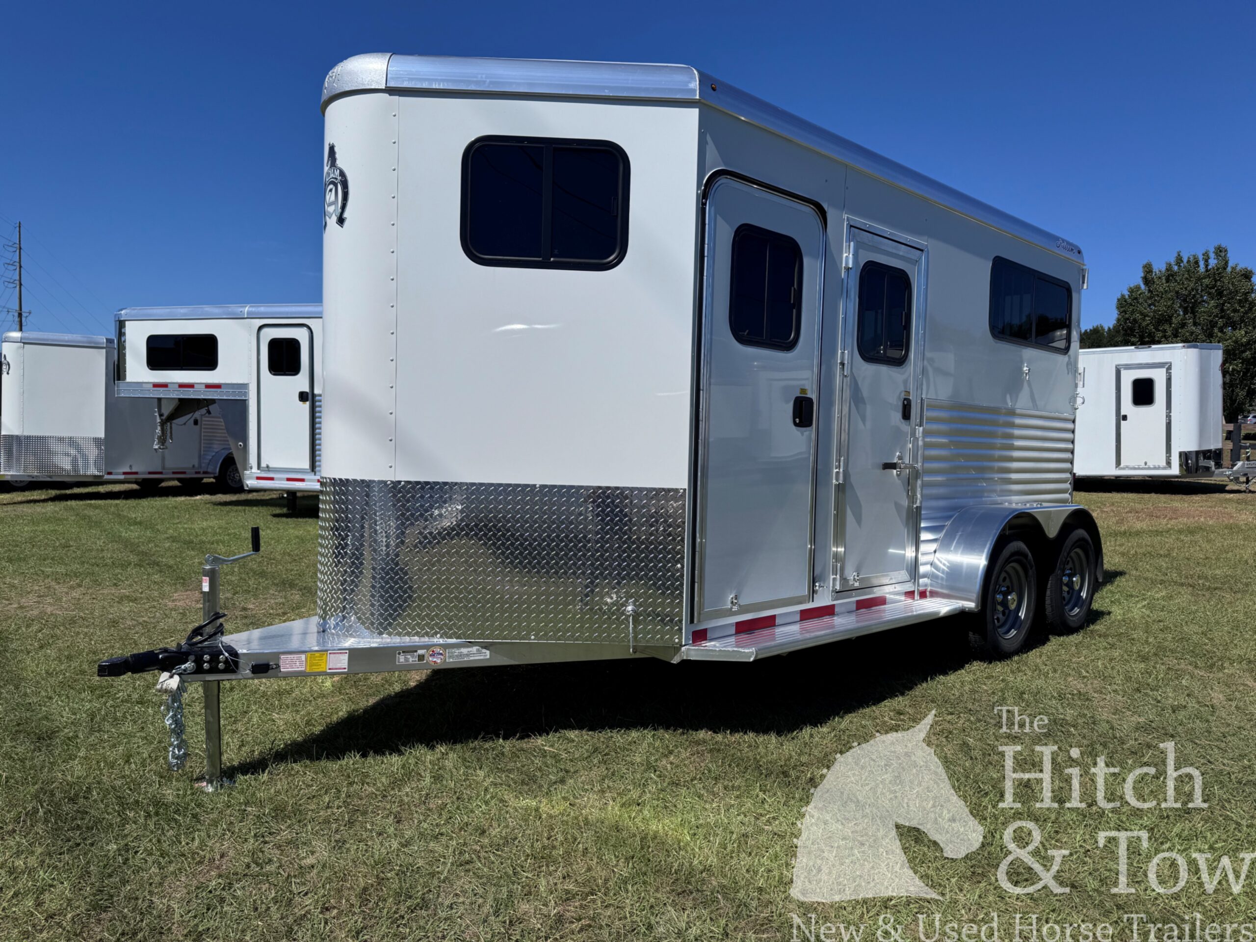 2027 ADAM JULITE 2 HORSE BUMPER PULL W/ SIDE RAMP $24,900