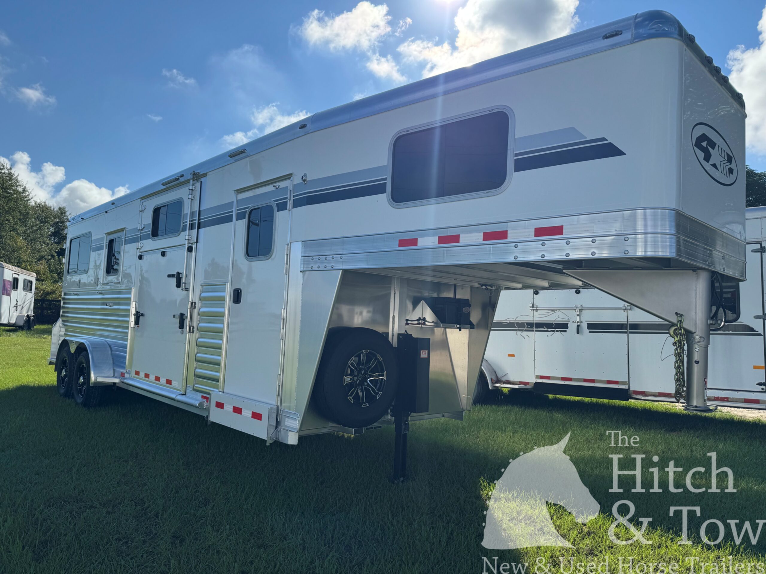 2027 4 STAR 2+1 W/ ROLLING DIVIDER, WERM, 5′ DRESSING ROOM & MORE!! $68,900