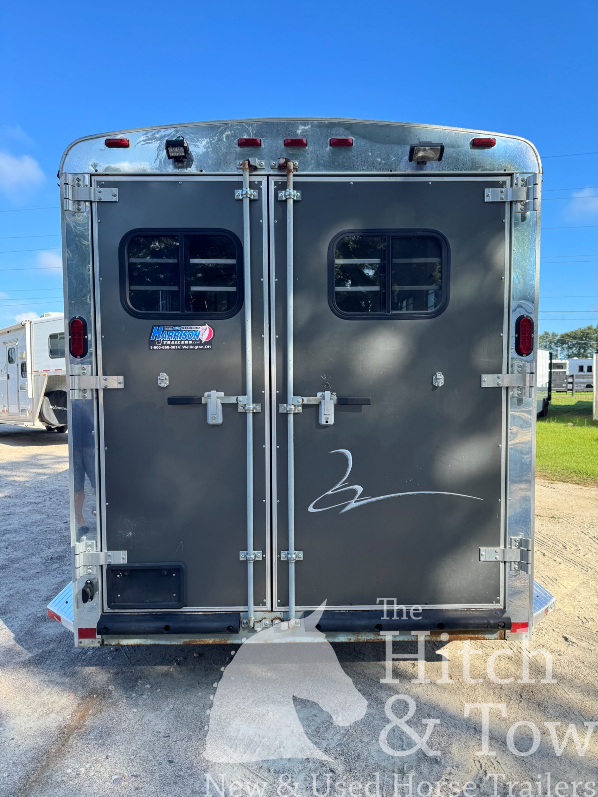 2011 HOMESTEADER 3 HORSE SLANT BUMPER PULL W/ DRESSING ROOM $12,900