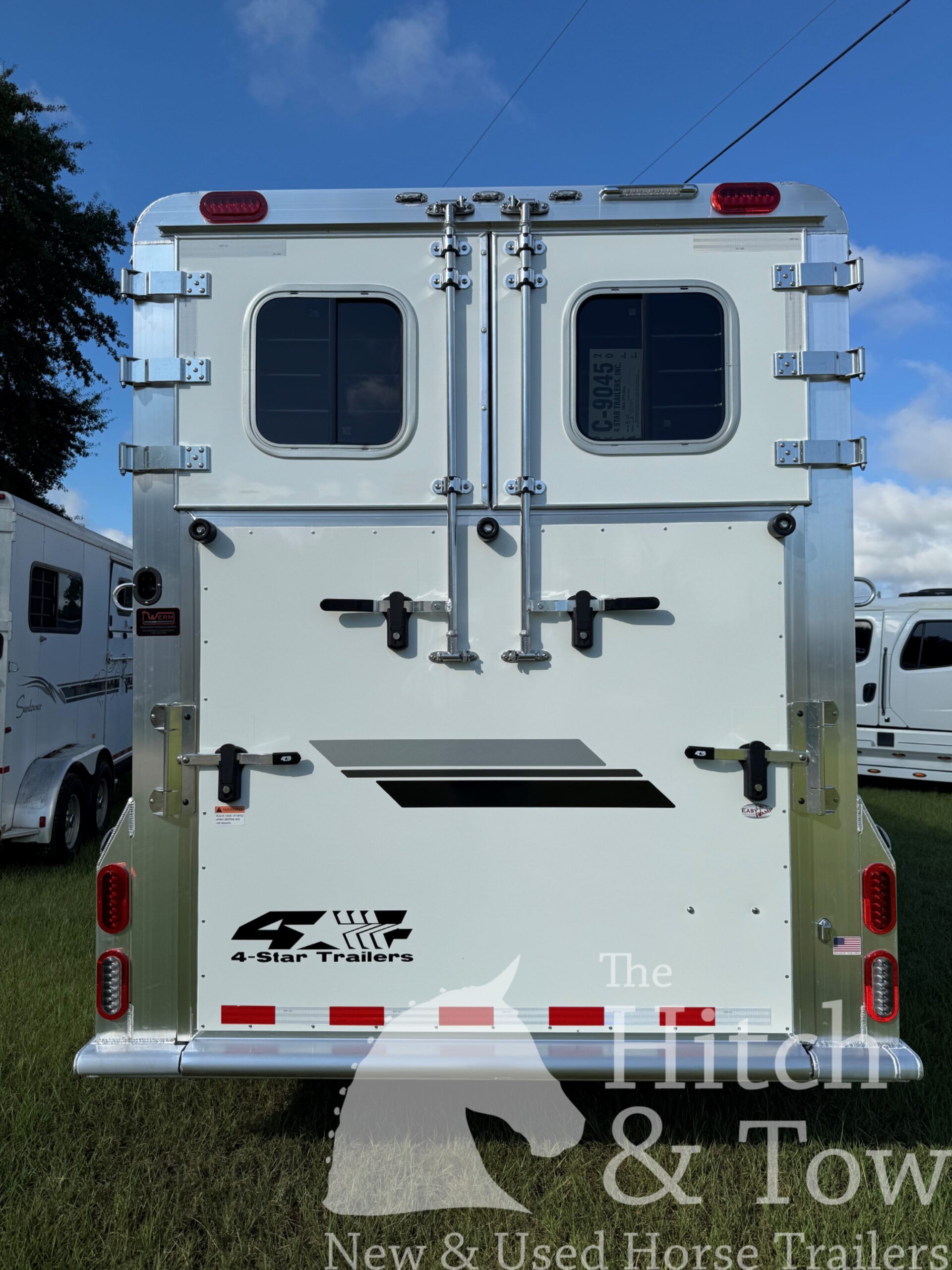 2027 4 STAR 2+1 W/ ROLLING DIVIDER, WERM, 5′ DRESSING ROOM & MORE!! $68,900