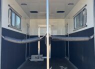 2007 JAMCO 2 HORSE STRAIGHT LOAD GOOSENECK WITH 9′ LQ! $37,500