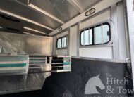 2006 SILVERLITE 3 HORSE GOOSENECK WITH 10′ LIVING QUARTERS $30,000