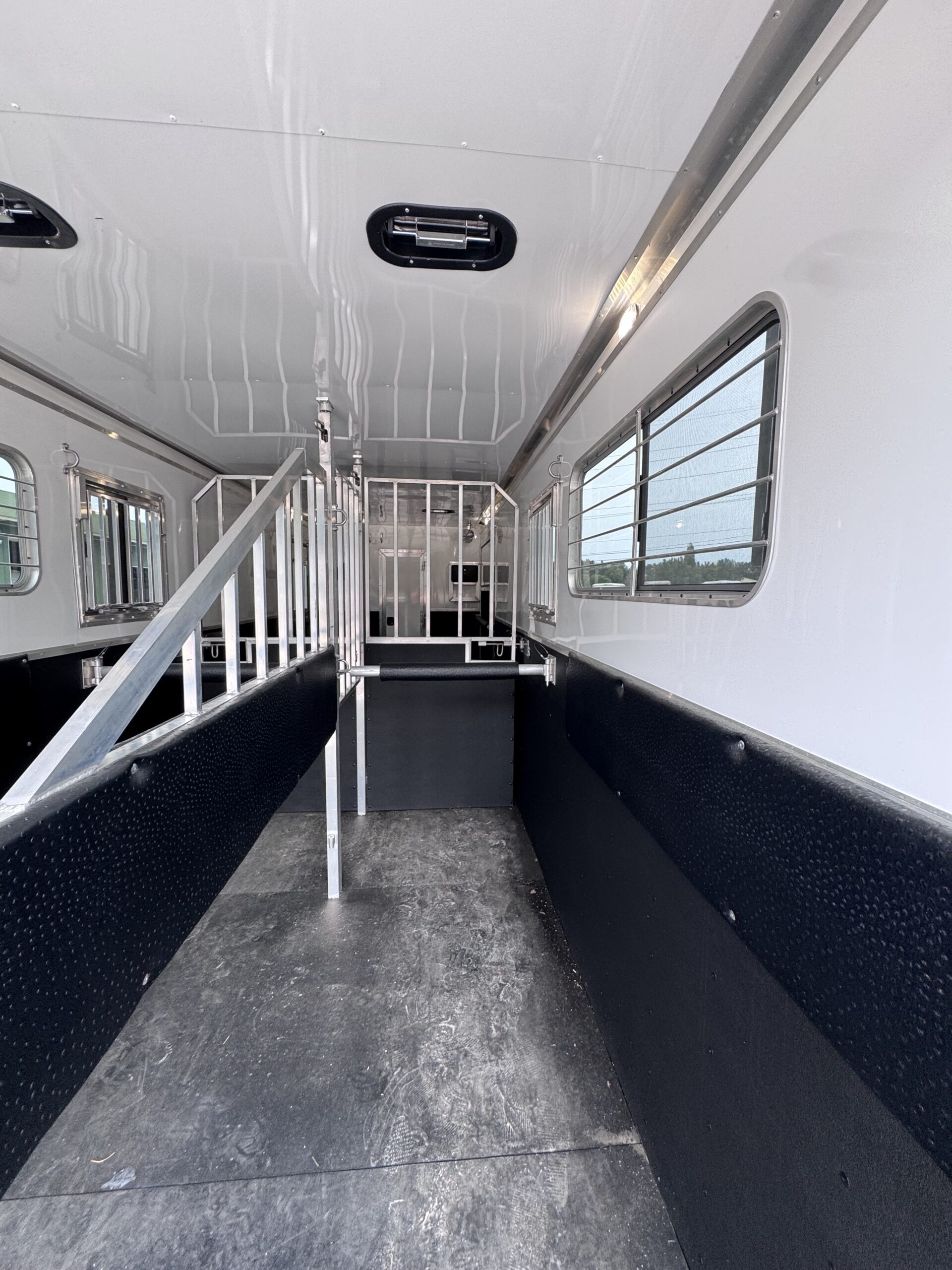 2027 KieferBilt Trailers 2+1 GOOSENECK W/ WEEKENDER & UPGRADES! $75,900