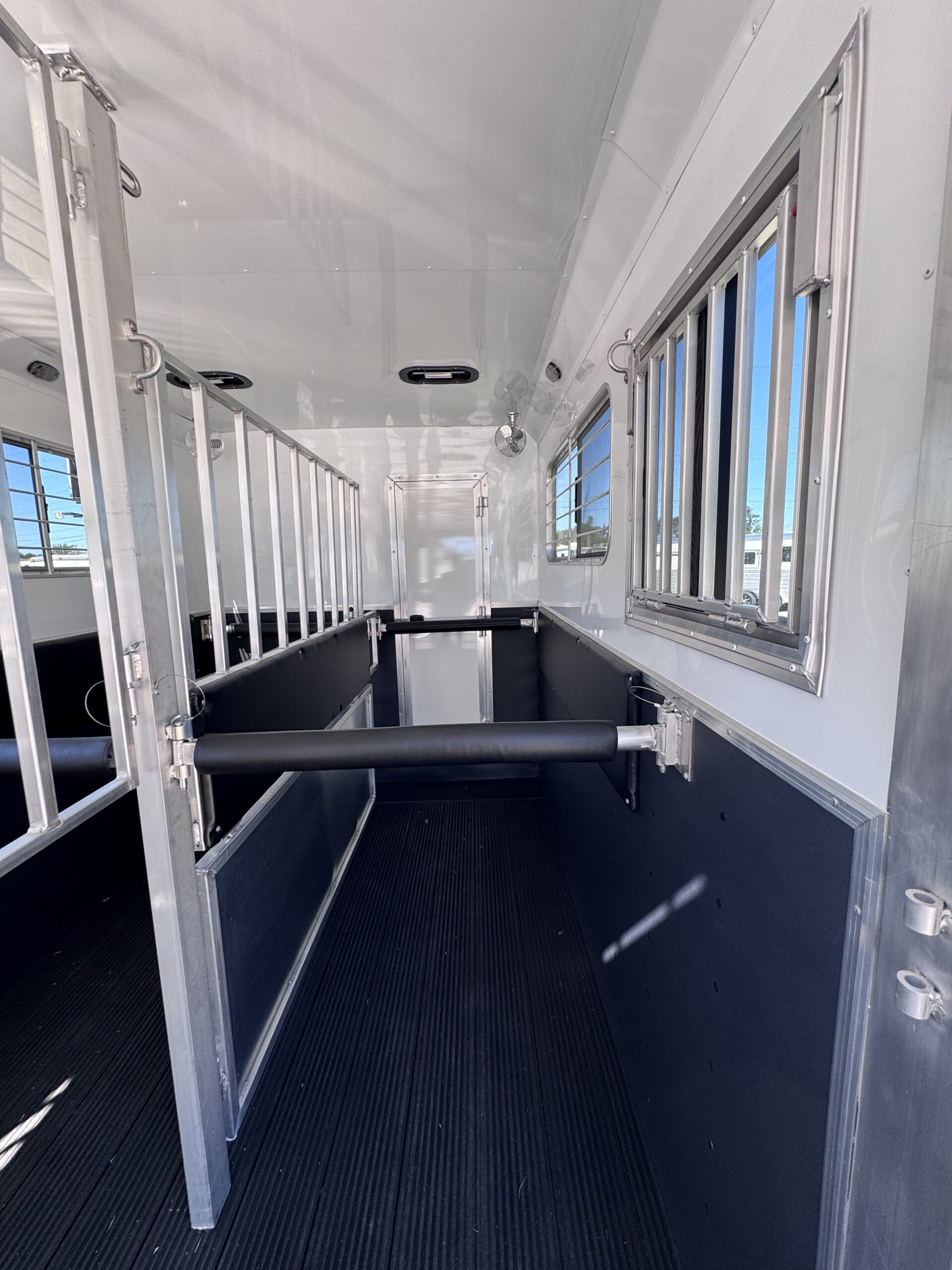 2027 KieferBilt Trailers 4 HORSE HEAD TO HEAD W/ MANY UPGRADES $72,900