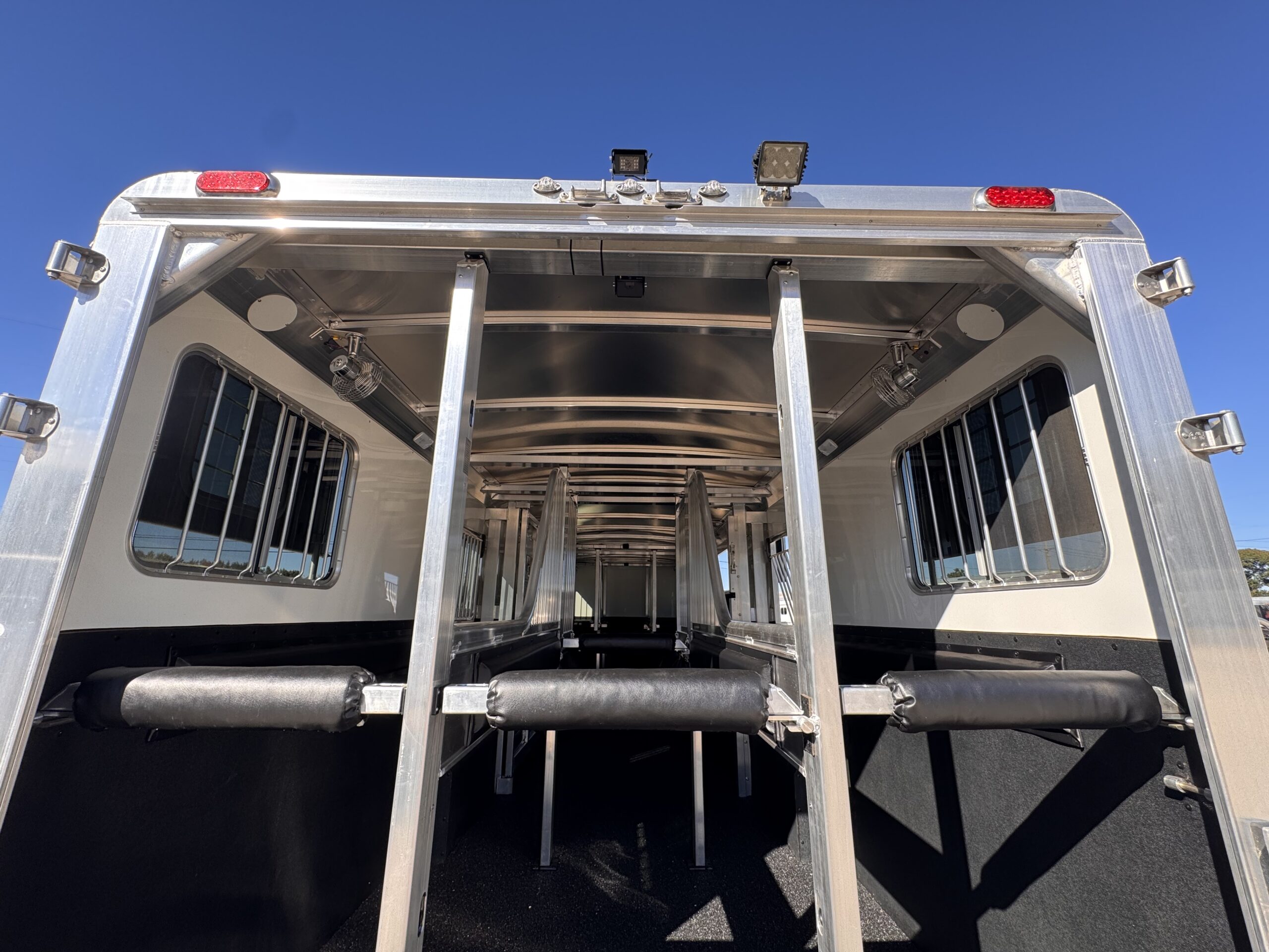 2023 4 STAR 6/7 HORSE HEAD TO HEAD W/ UPGRADES $107,900