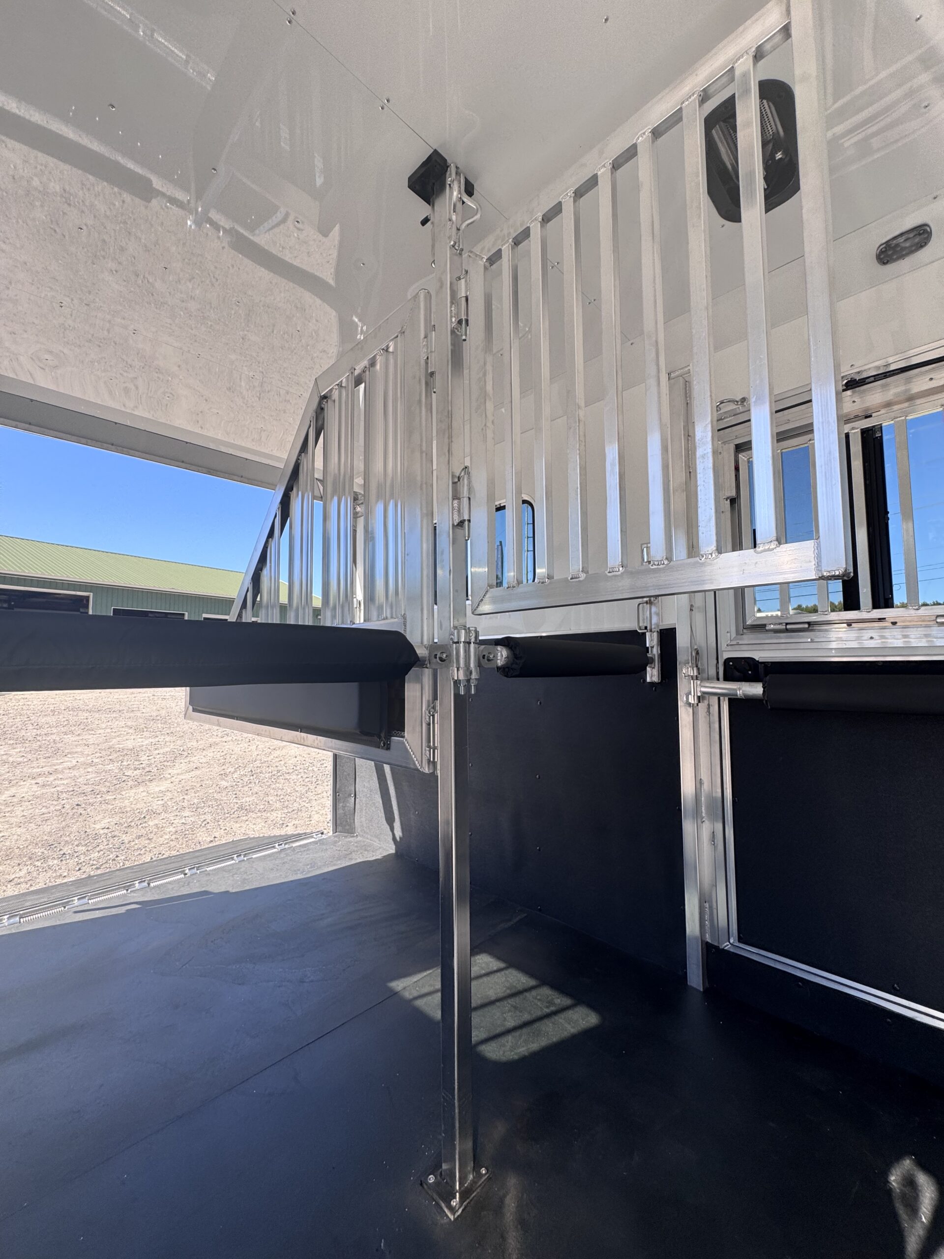 2027 ADAM JUBILEE 2 HORSE BUMPER PULL ALL ALUMINUM W/ DRESSING ROOM! $34,900