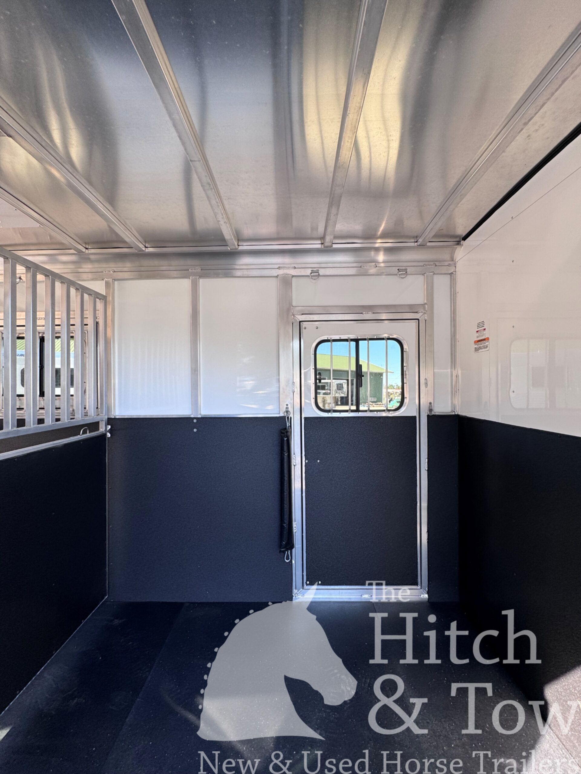 2026 SUNDOWNER CHARTER SE 2+1 GOOSENECK & LIGHTLY USED!! $45,900