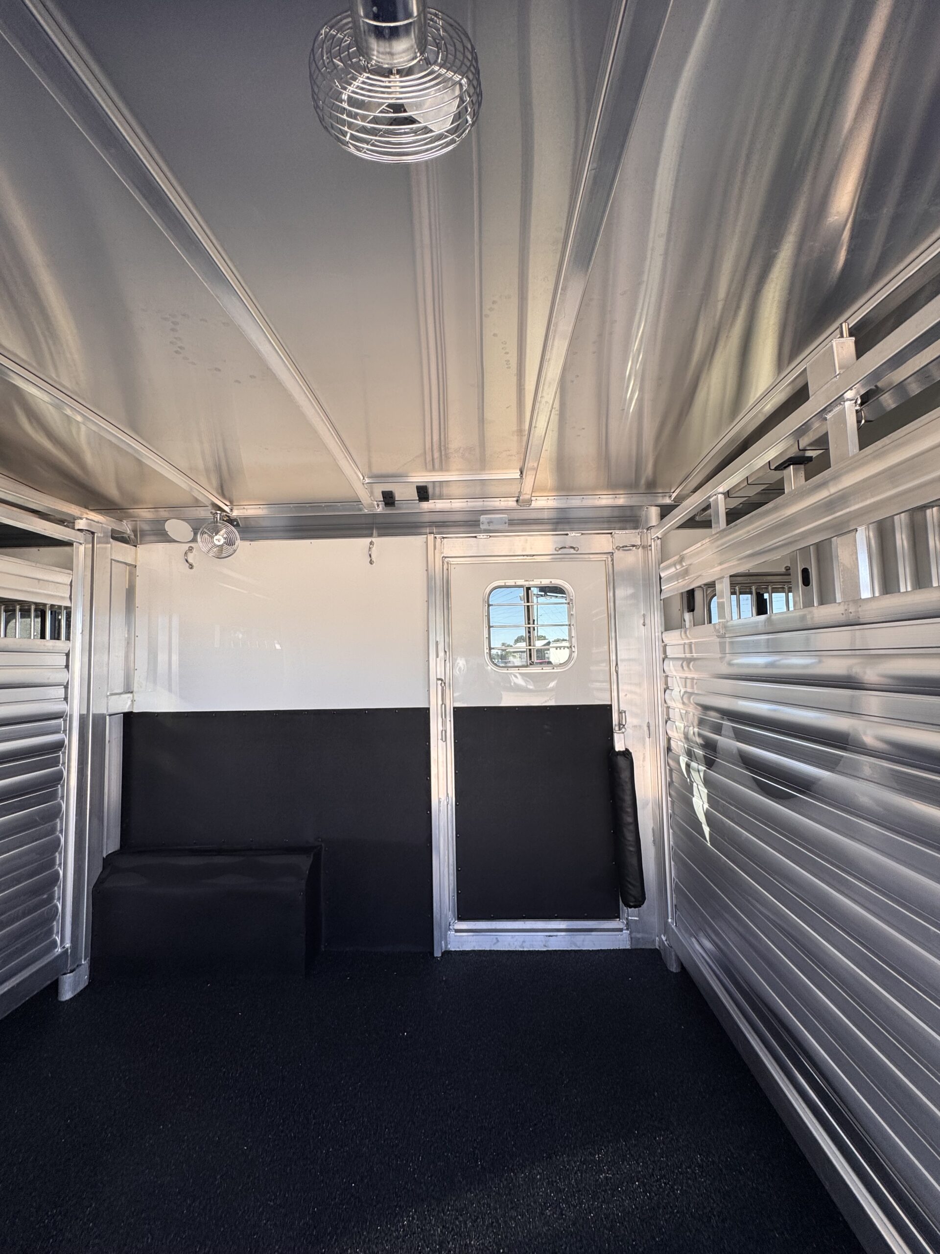 2023 4 STAR 6/7 HORSE HEAD TO HEAD W/ UPGRADES $107,900