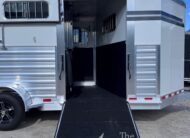 LIGHTLY USED~ 2026 4 STAR 2 HORSE STRAIGHT LOAD BUMPER PULL W/ SIDE RAMP! $42,900
