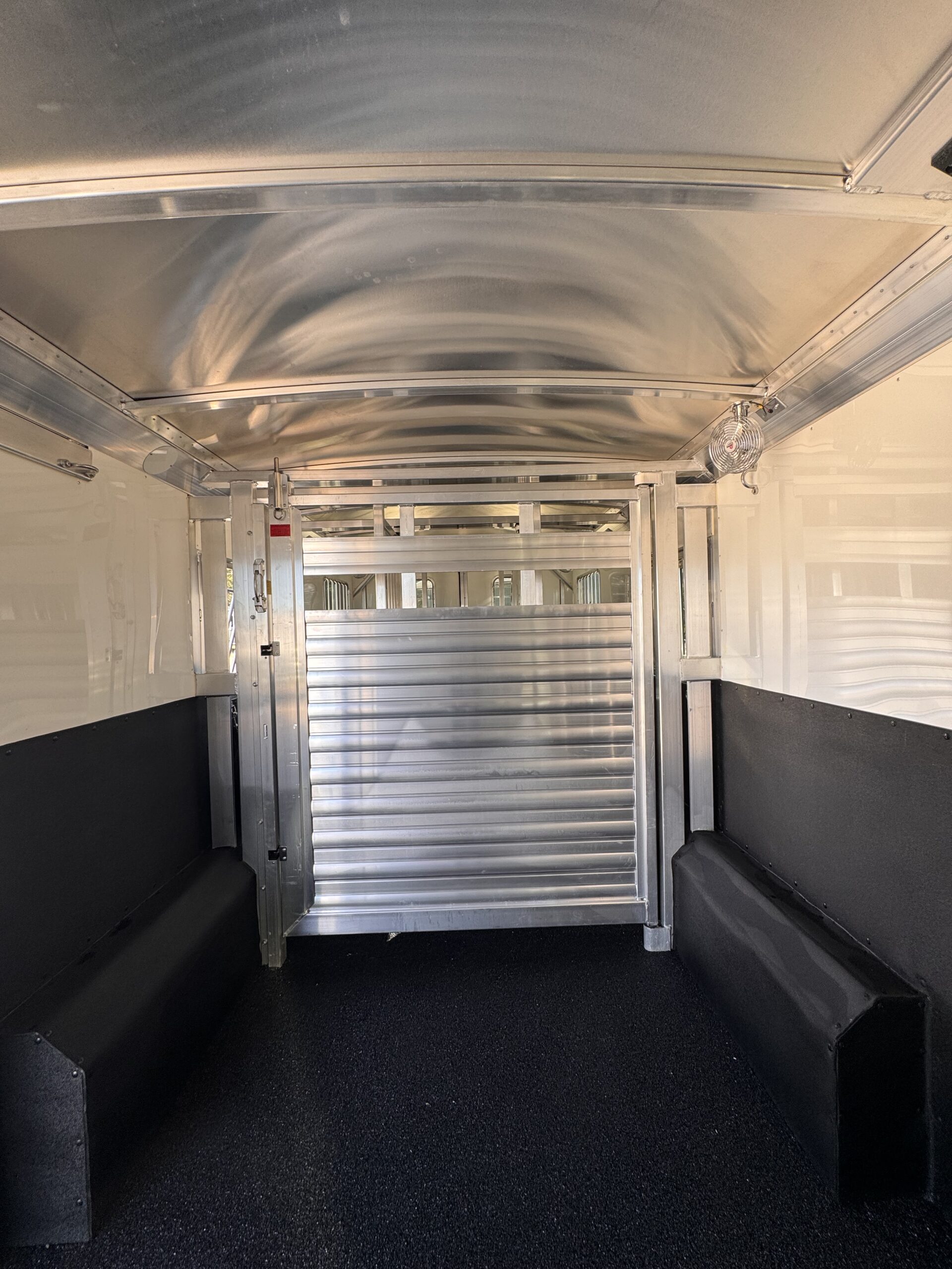 2023 4 STAR 6/7 HORSE HEAD TO HEAD W/ UPGRADES $107,900