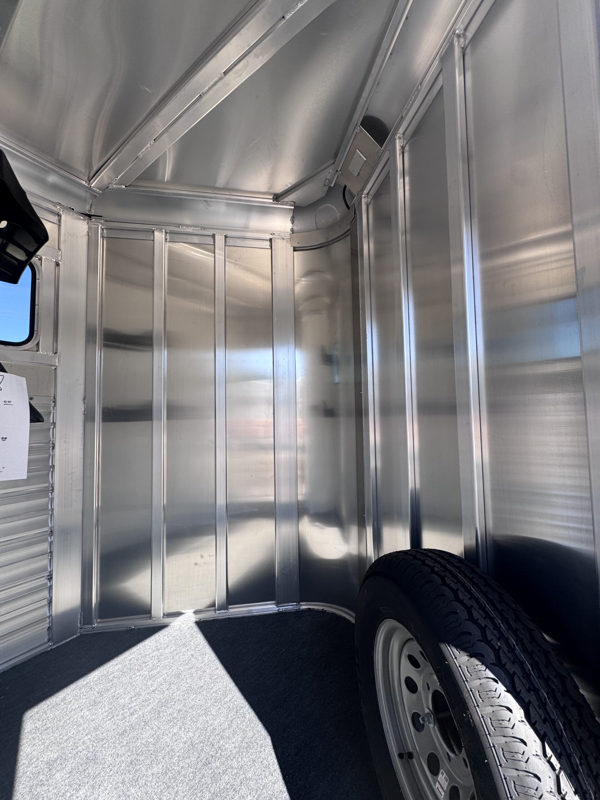2027 ADAM JUBILEE 2 HORSE BUMPER PULL ALL ALUMINUM W/ DRESSING ROOM! $34,900