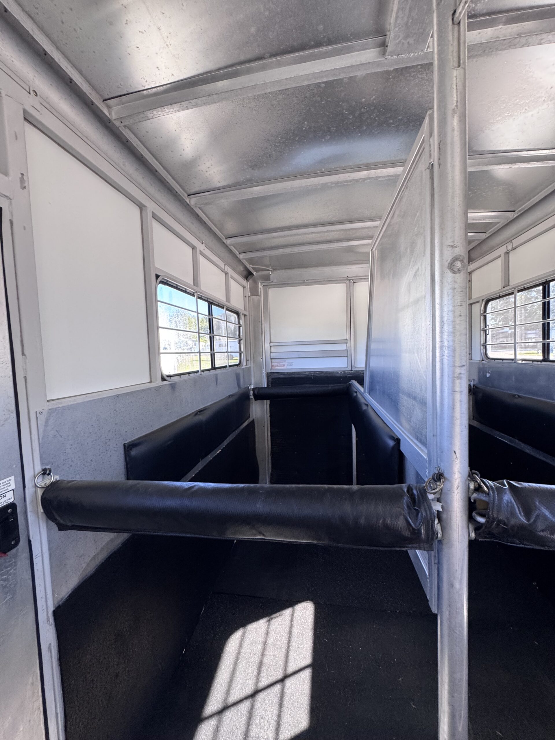 1998 SUNDOWNER 2 HORSE GOOSENECK NO DRESSING ROOM! $8,350