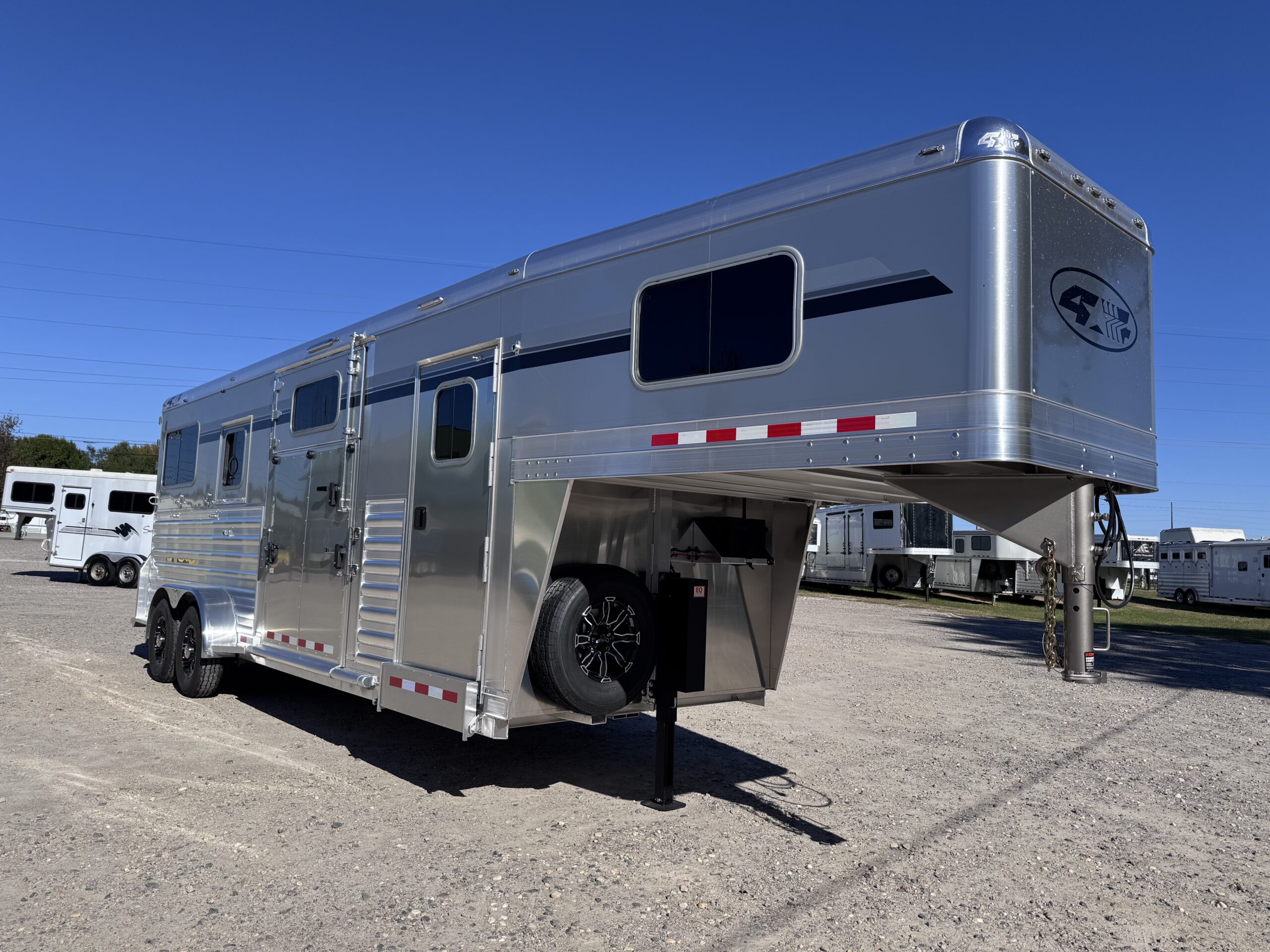 2027 4 STAR 2+1 W/ ROLLING DIVIDER, WERM, 5′ DRESSING ROOM & MORE!! $75,900