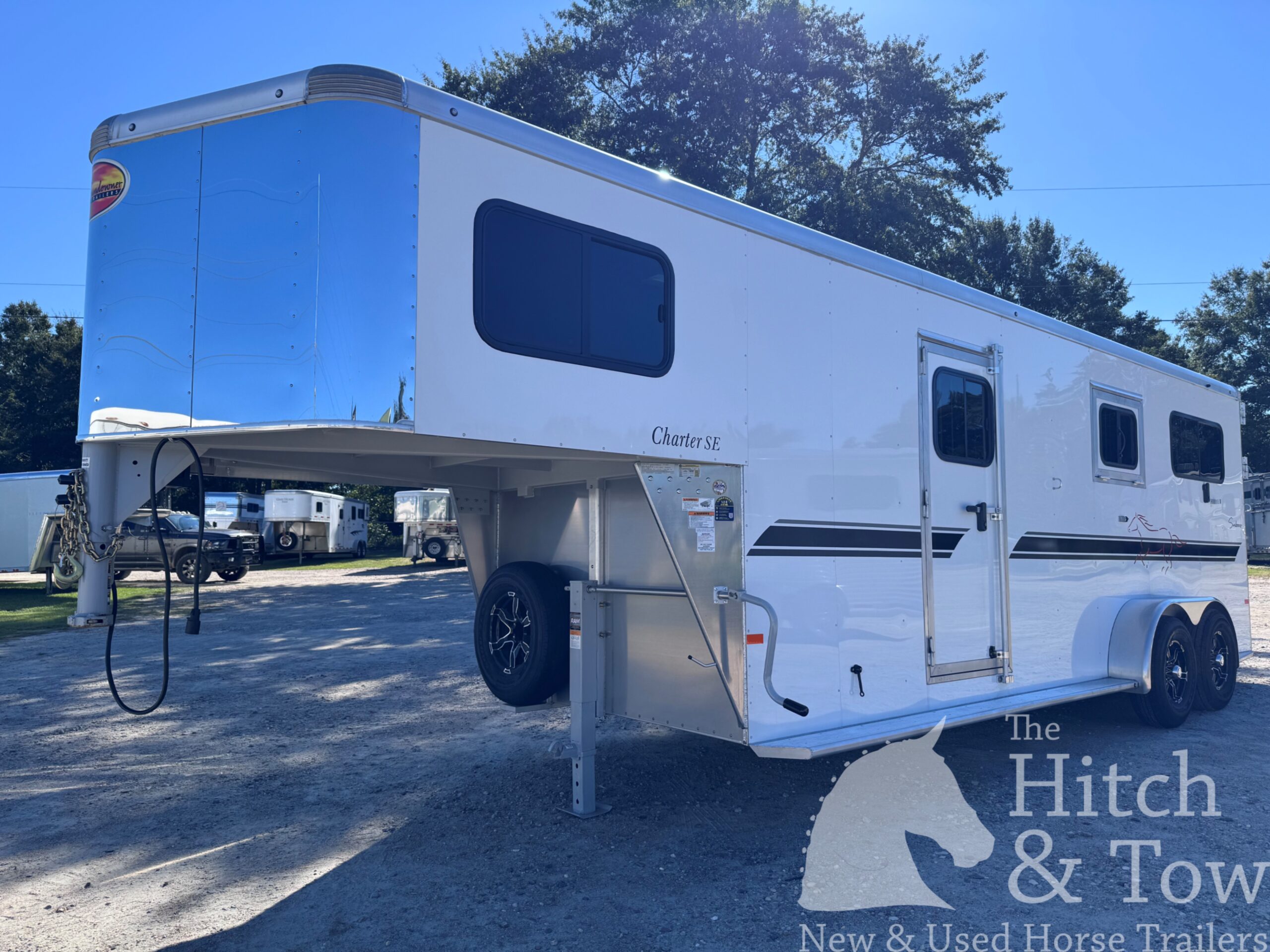2026 SUNDOWNER CHARTER SE 2+1 GOOSENECK & LIGHTLY USED!! $45,900