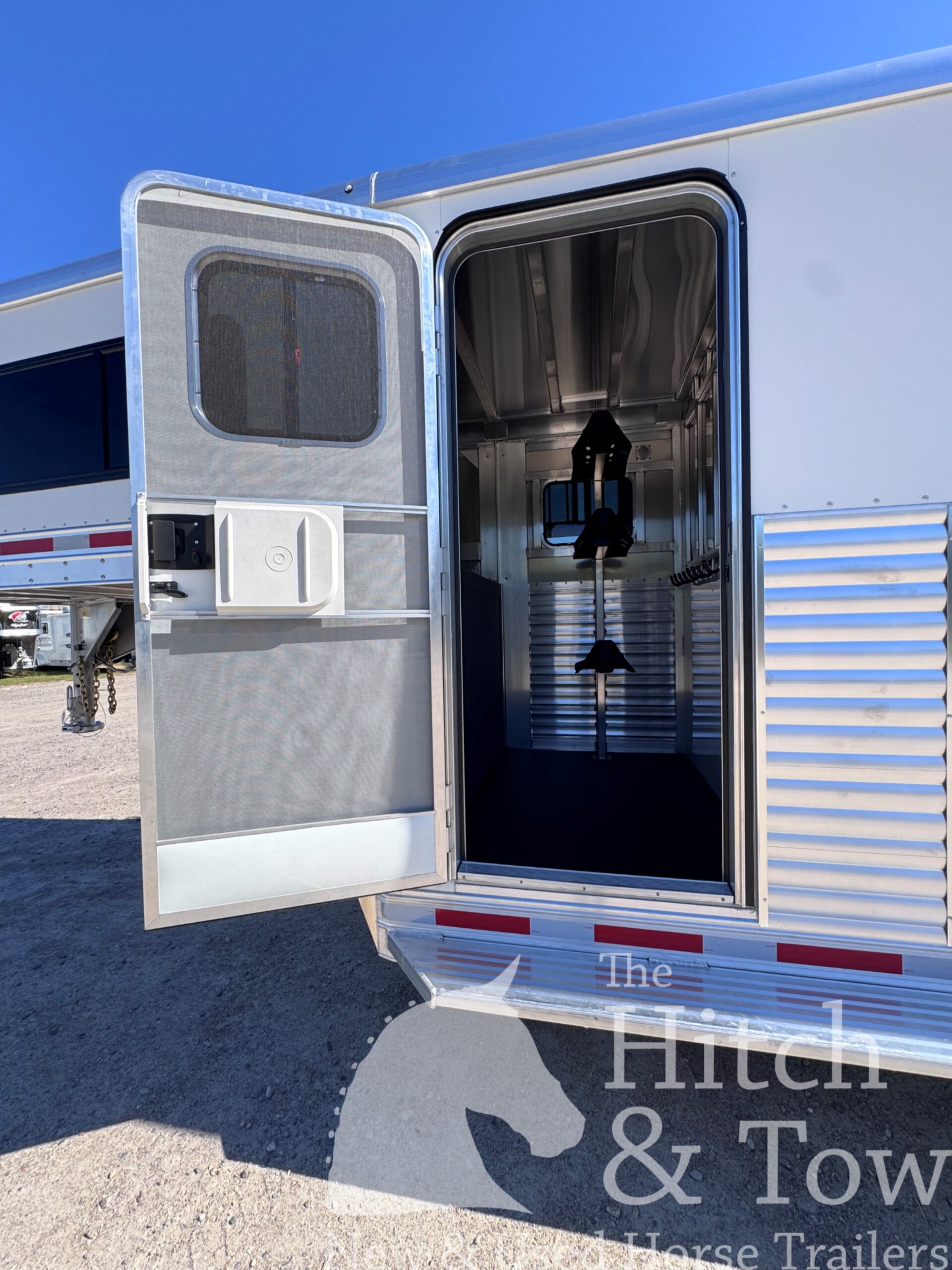2027 ADAM PRO-CLASSIC 2+1 GOOSENECK! $53,900