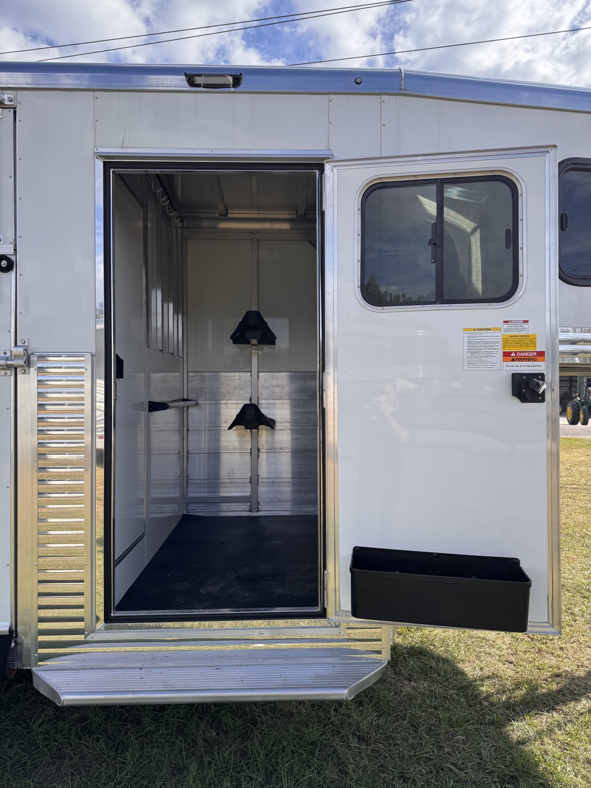 2027 SUNDOWNER CHARTER SE 2+1 GOOSENECK!! $45,900