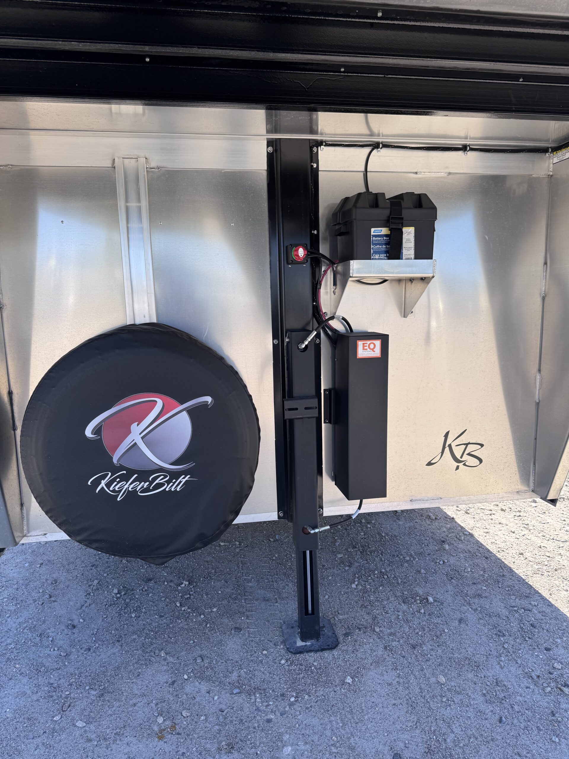2027 KieferBilt Trailers 4 HORSE HEAD TO HEAD W/ MANY UPGRADES $72,900