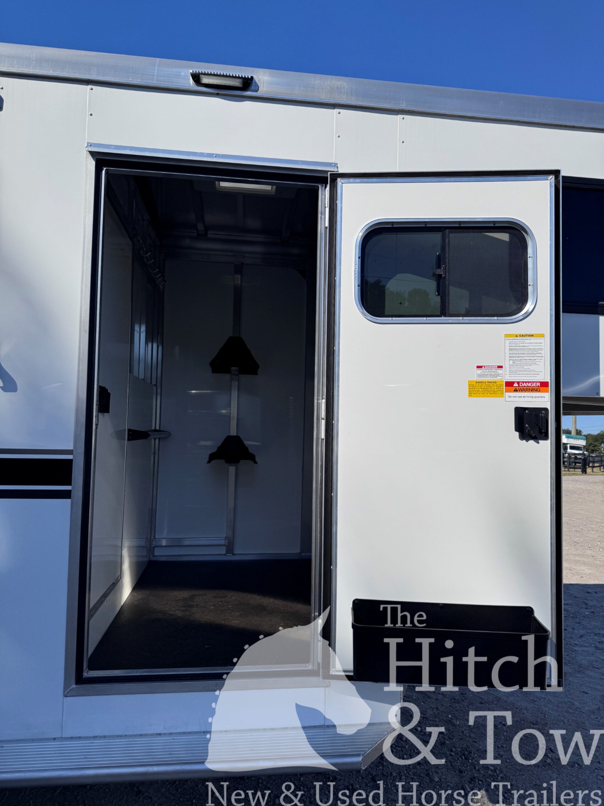 2026 SUNDOWNER CHARTER SE 2+1 GOOSENECK & LIGHTLY USED!! $45,900