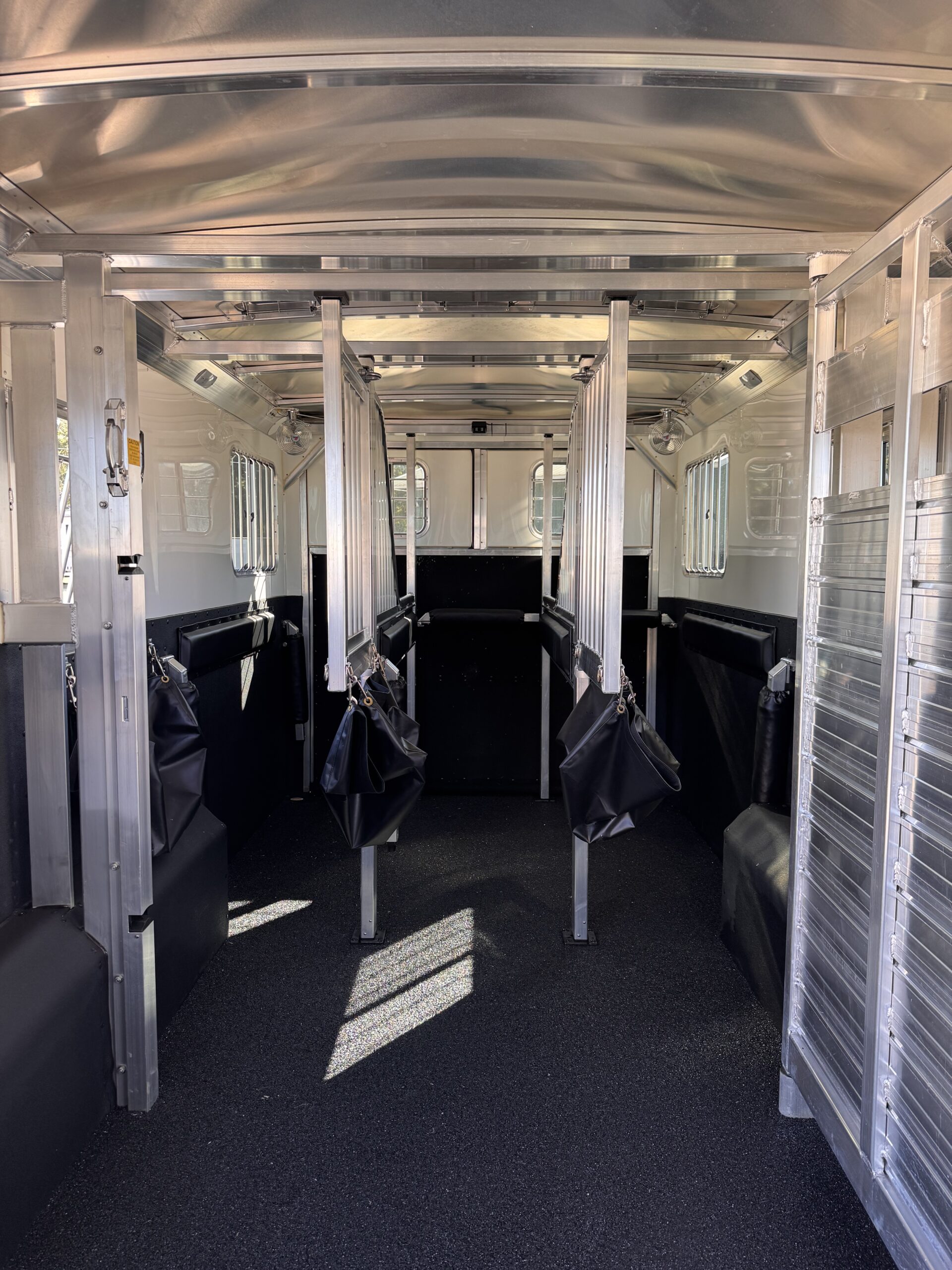 2023 4 STAR 6/7 HORSE HEAD TO HEAD W/ UPGRADES $107,900