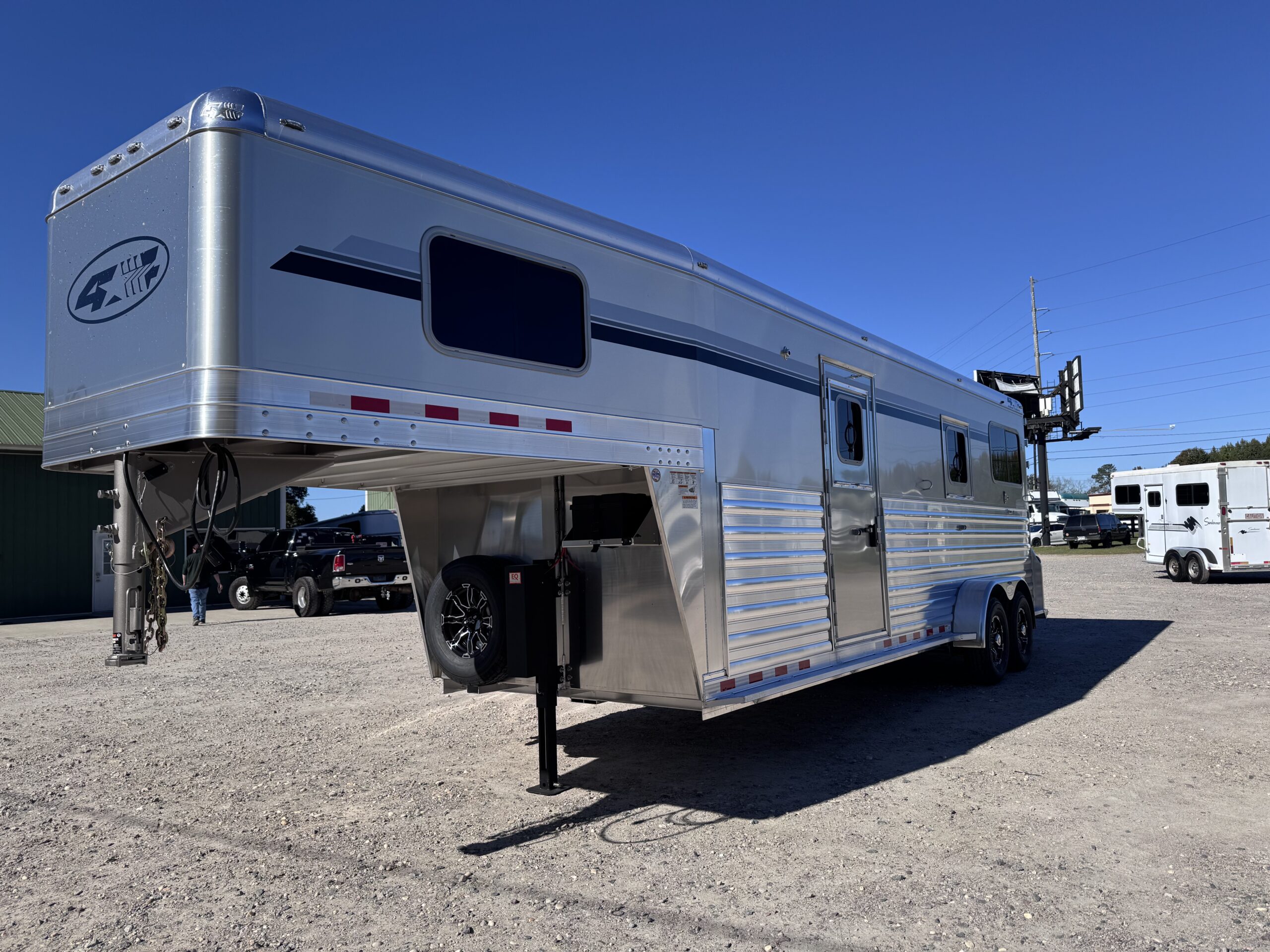 2027 4 STAR 2+1 W/ ROLLING DIVIDER, WERM, 5′ DRESSING ROOM & MORE!! $75,900