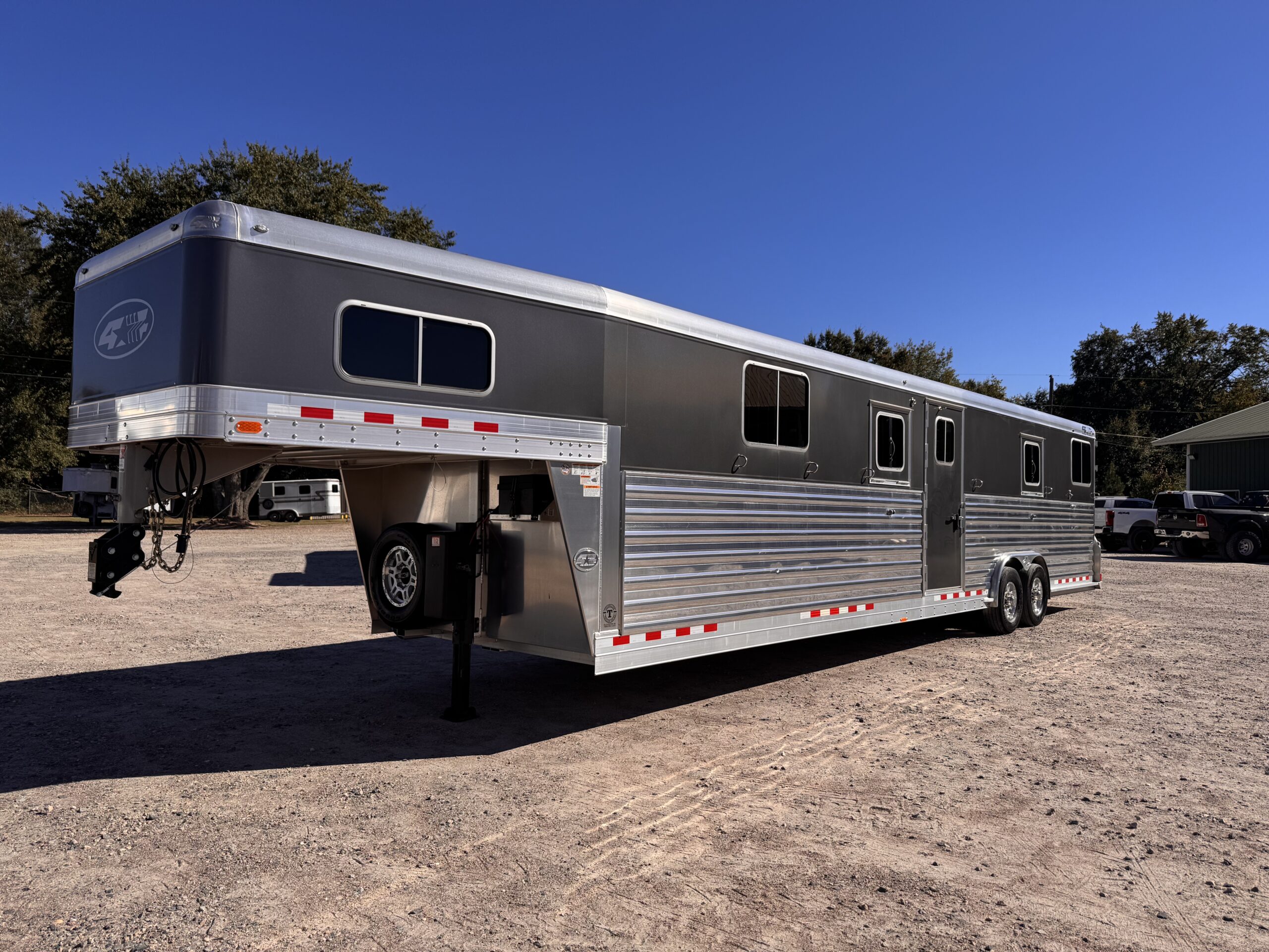 2023 4 STAR 6/7 HORSE HEAD TO HEAD W/ UPGRADES $107,900