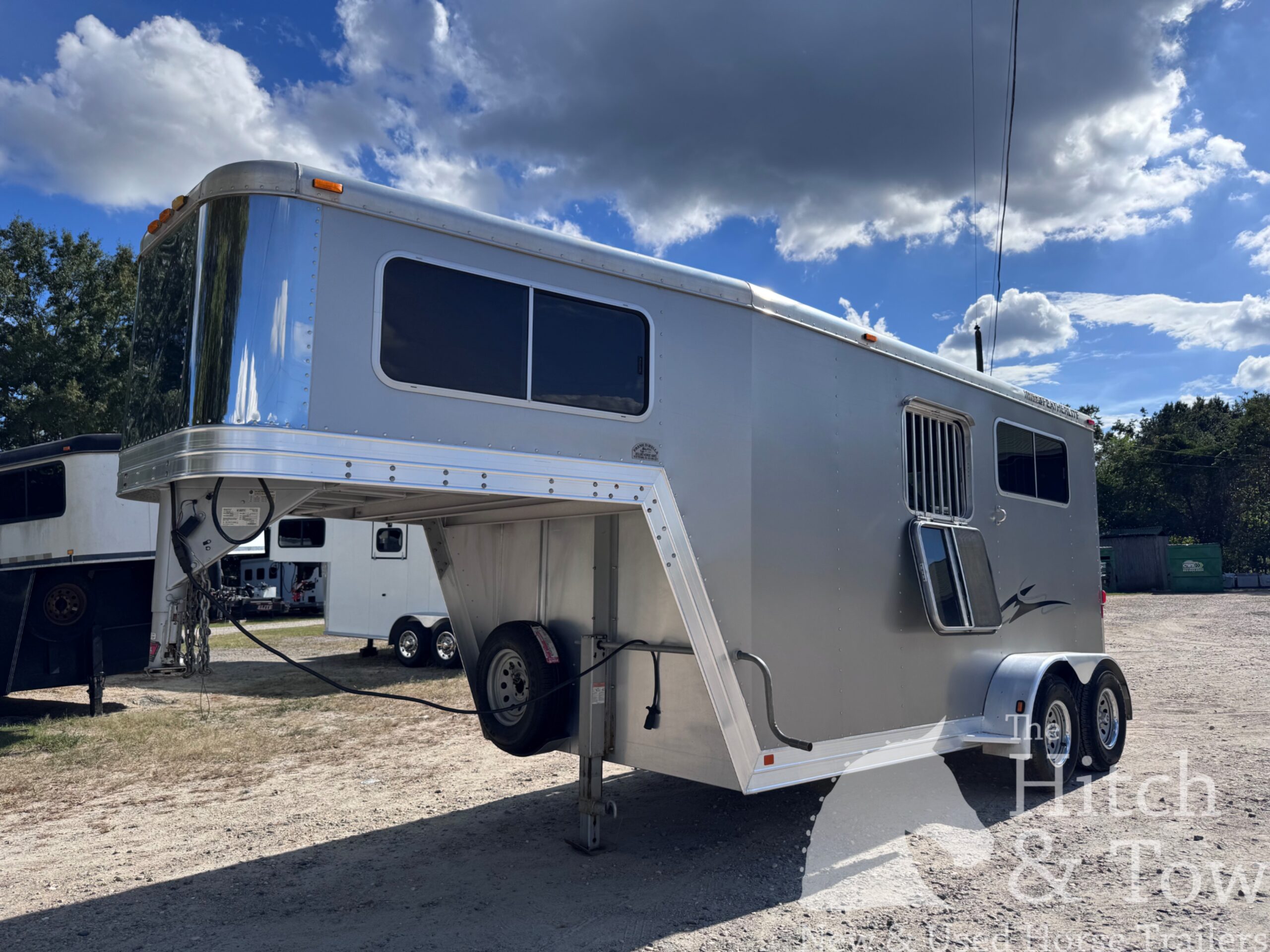 2007 FEATHERLITE 2 HORSE GOOSENECK $12,500
