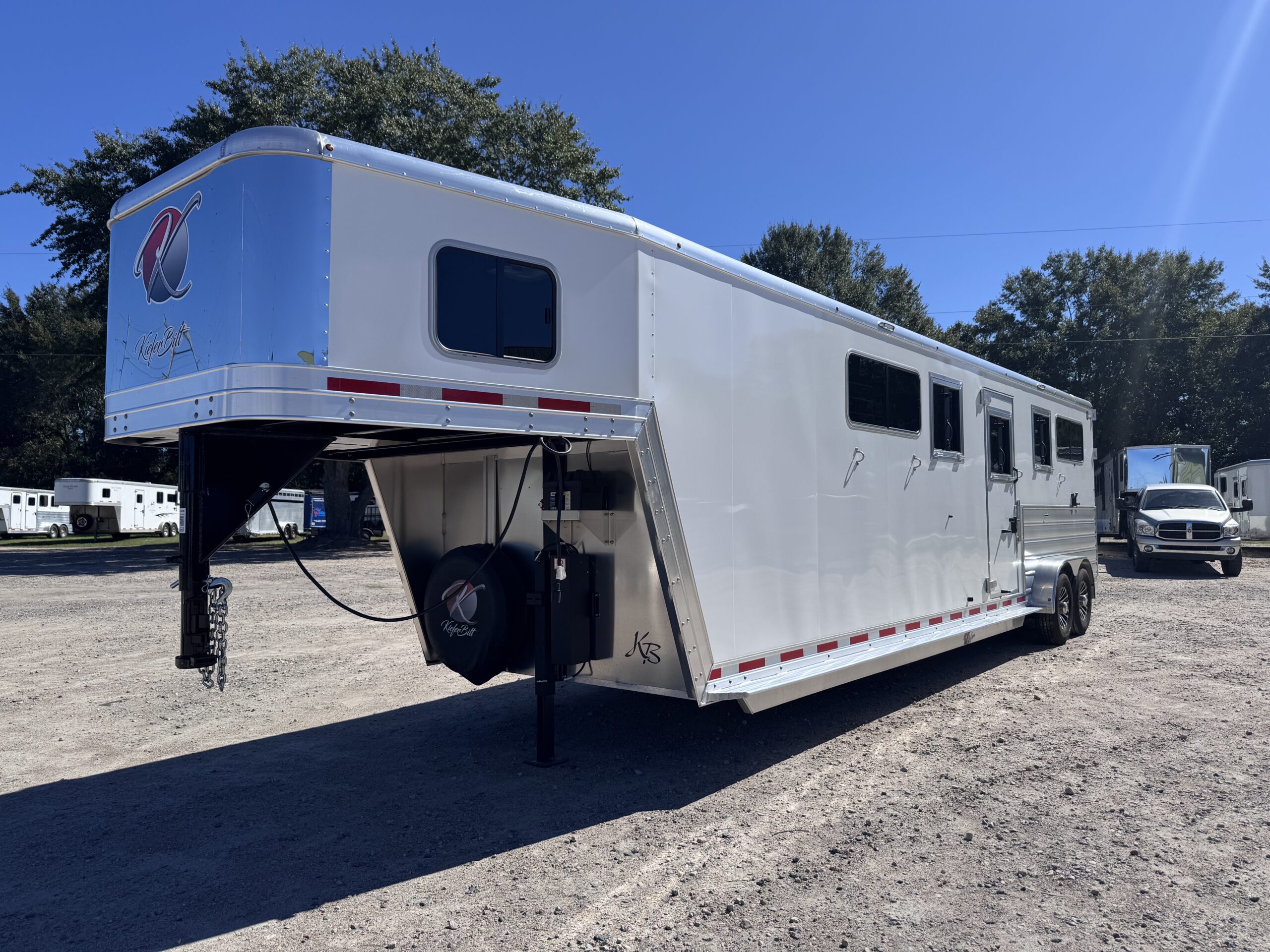2027 KieferBilt Trailers 4 HORSE HEAD TO HEAD W/ MANY UPGRADES $72,900