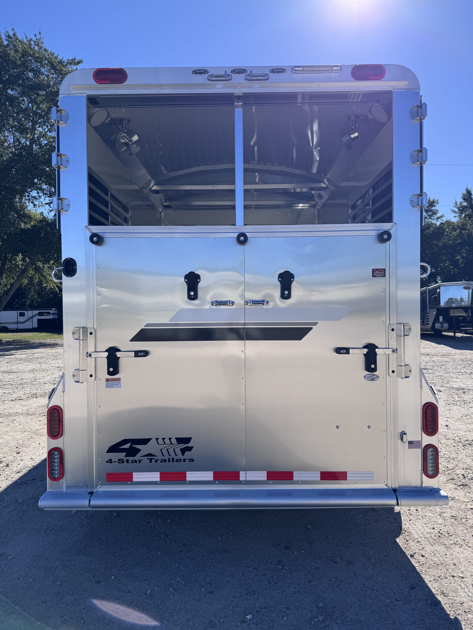 2027 4 STAR 2+1 W/ ROLLING DIVIDER, WERM, 5′ DRESSING ROOM & MORE!! $75,900