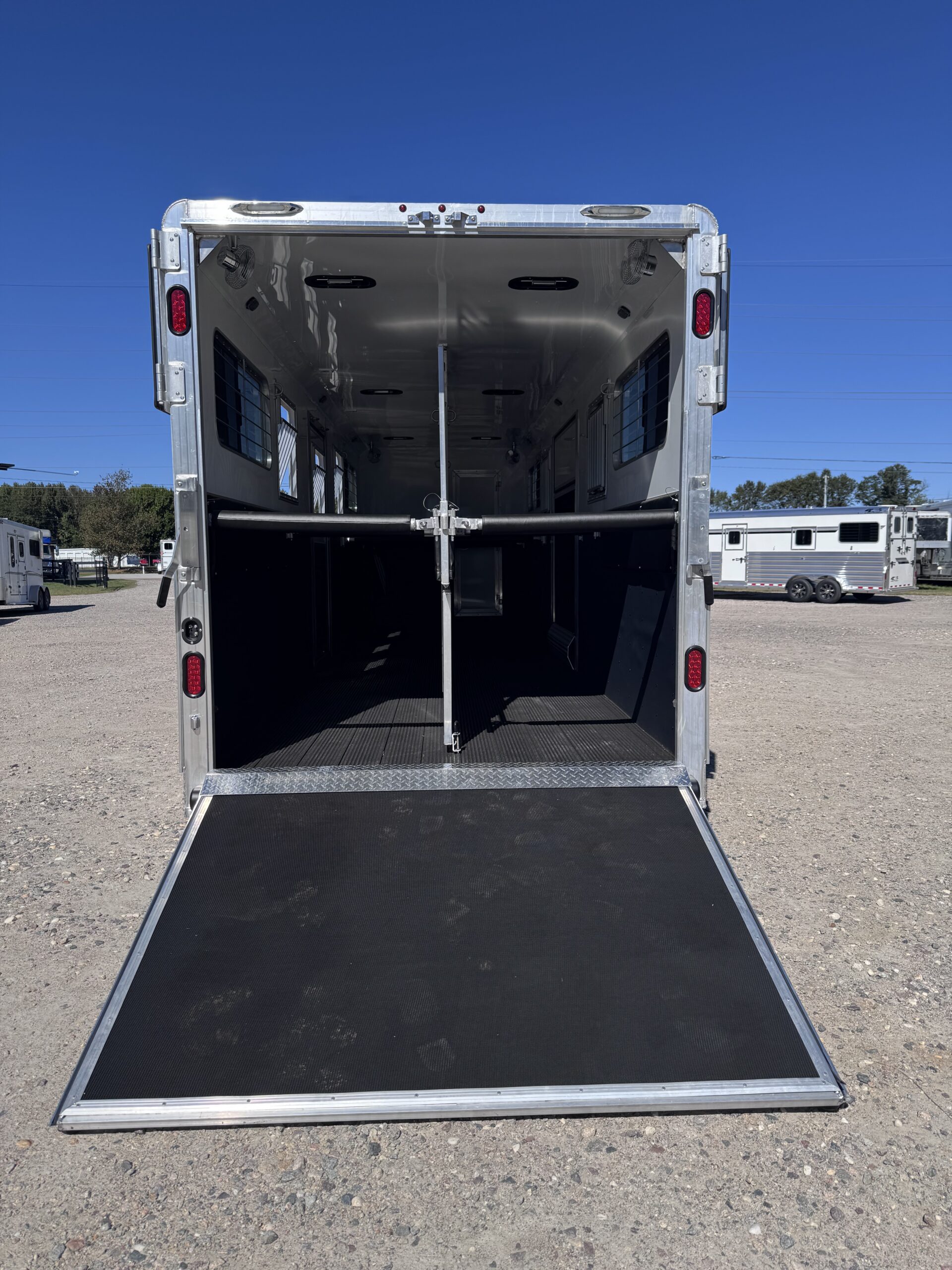 2027 KieferBilt Trailers 4 HORSE HEAD TO HEAD W/ MANY UPGRADES $72,900