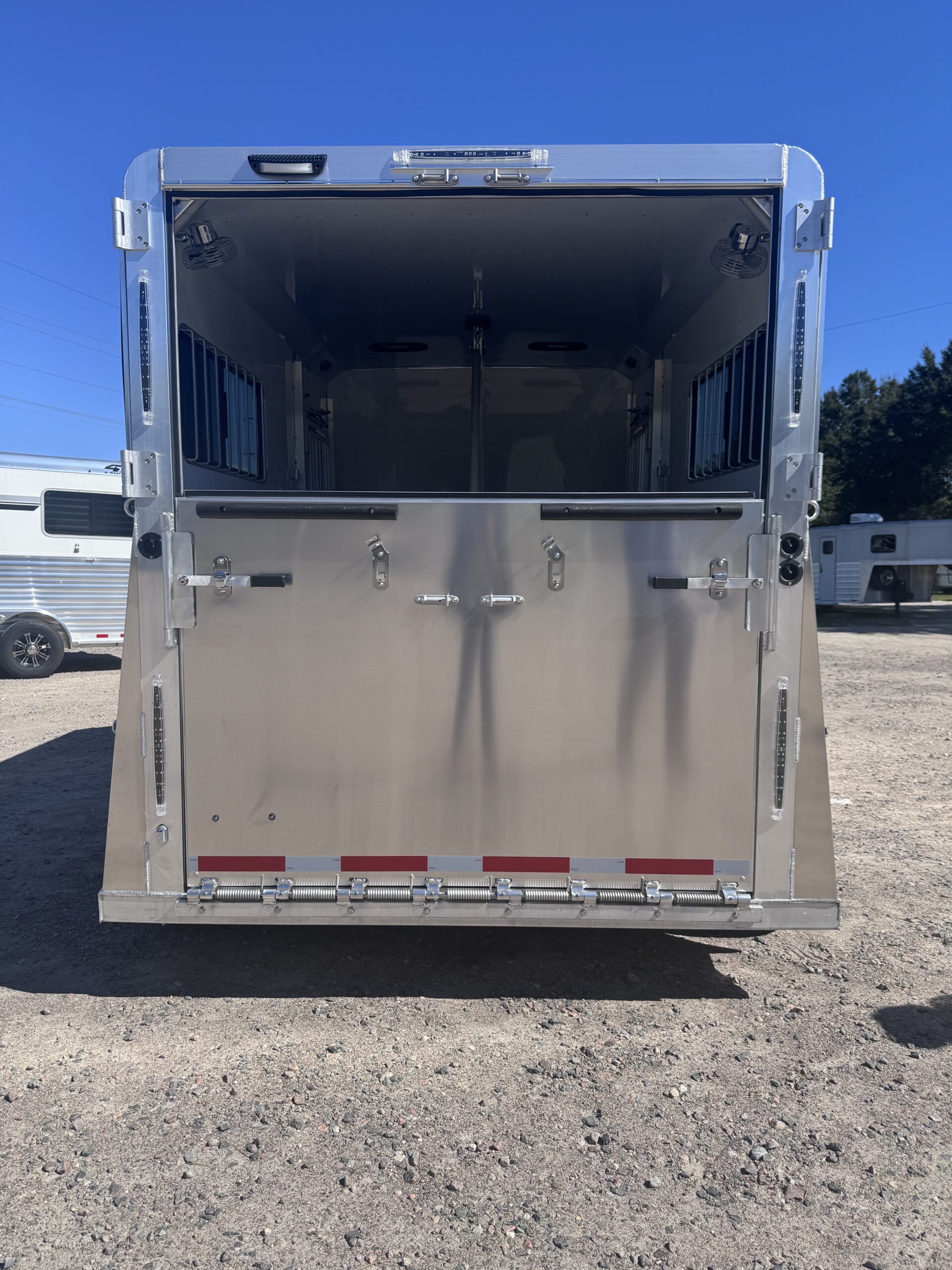 2027 ADAM JUBILEE 2 HORSE BUMPER PULL ALL ALUMINUM W/ DRESSING ROOM! $34,900