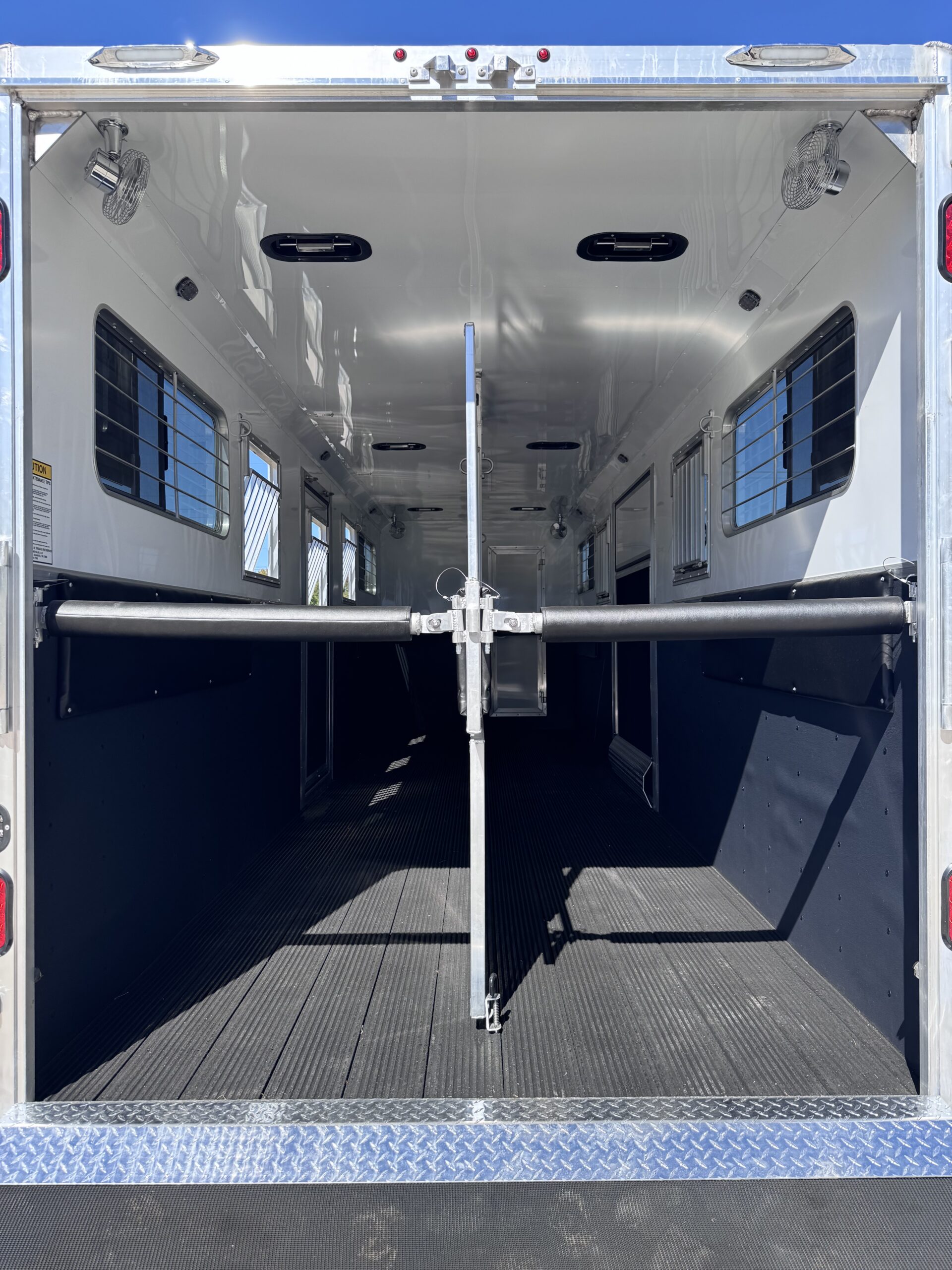 2027 KieferBilt Trailers 4 HORSE HEAD TO HEAD W/ MANY UPGRADES $72,900