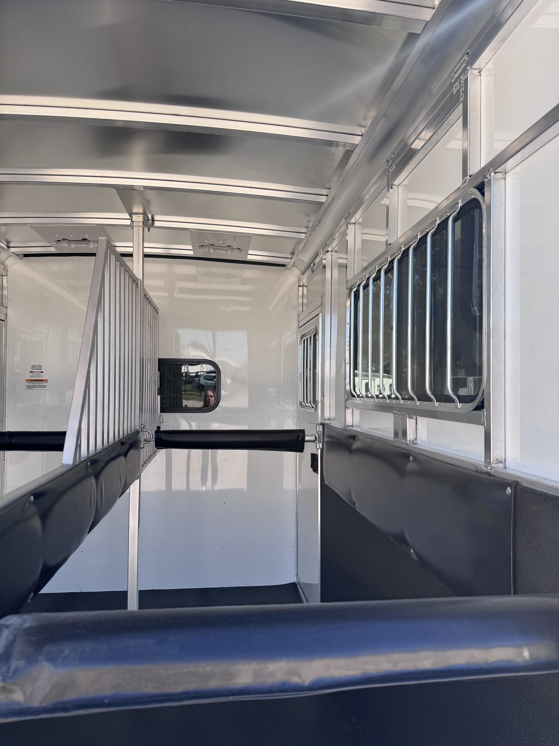 2027 SUNDOWNER CHARTER SE BUMPER PULL 2 HORSE STRAIGHT LOAD w/ GREAT FEATURES! $26,500