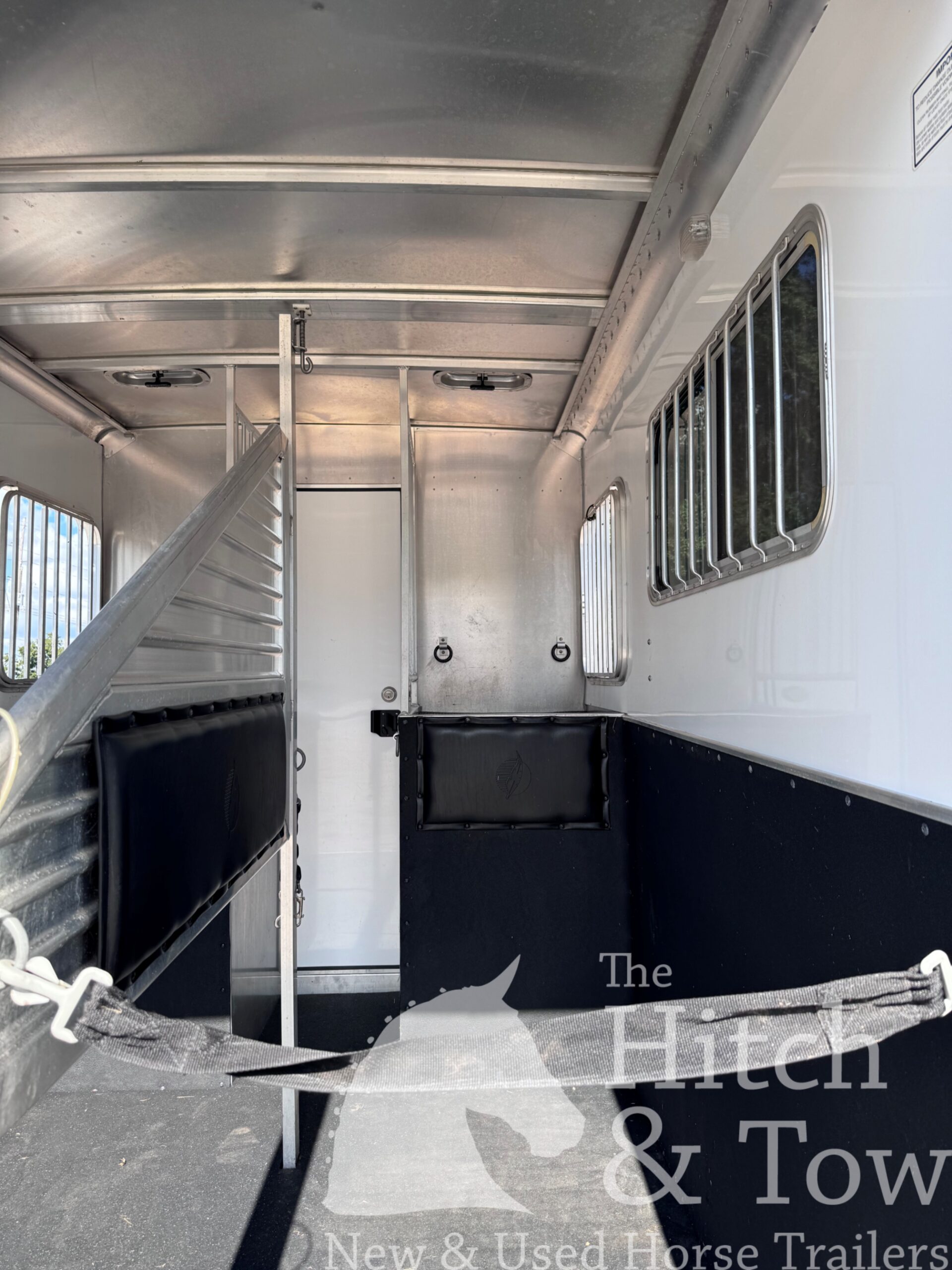 2007 FEATHERLITE 2 HORSE GOOSENECK $12,500