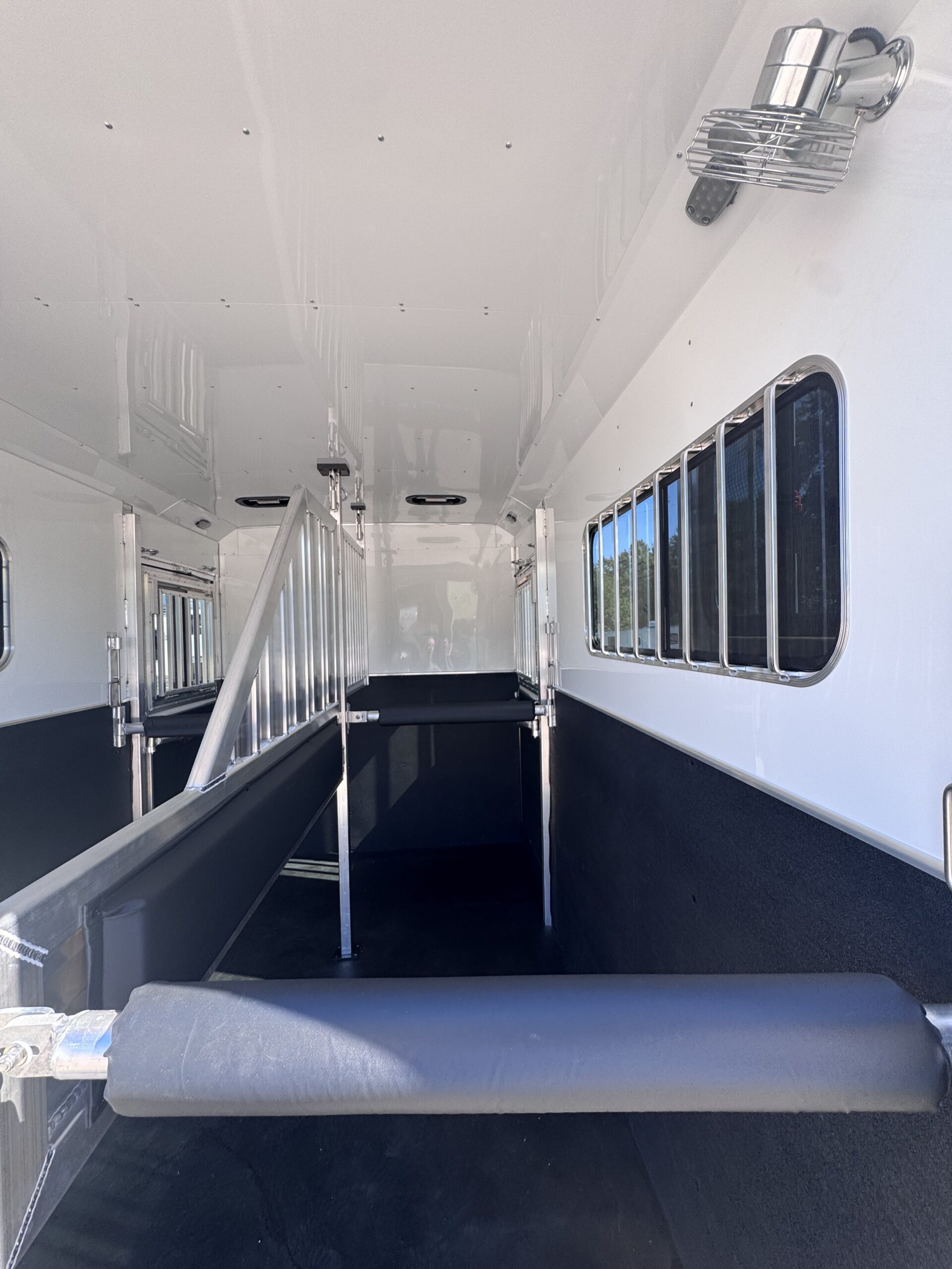 2027 ADAM JUBILEE 2 HORSE BUMPER PULL ALL ALUMINUM W/ DRESSING ROOM! $34,900